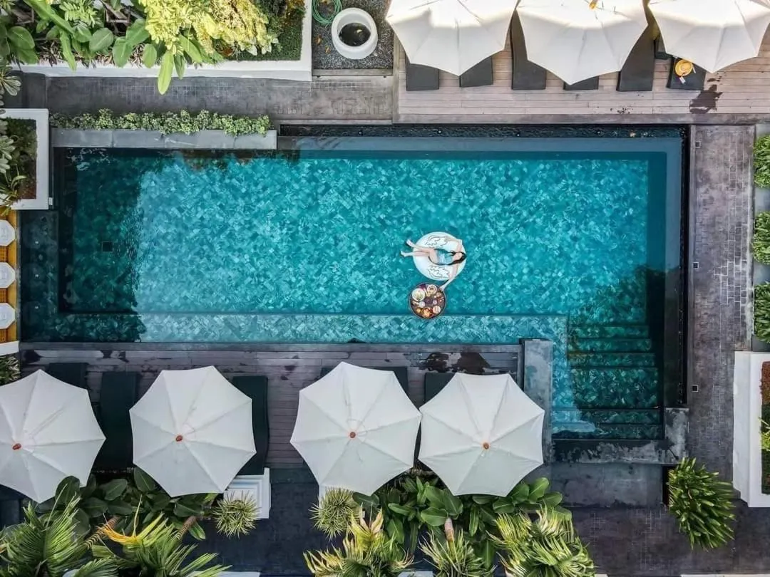 Swimming pool in Aksara Heritage