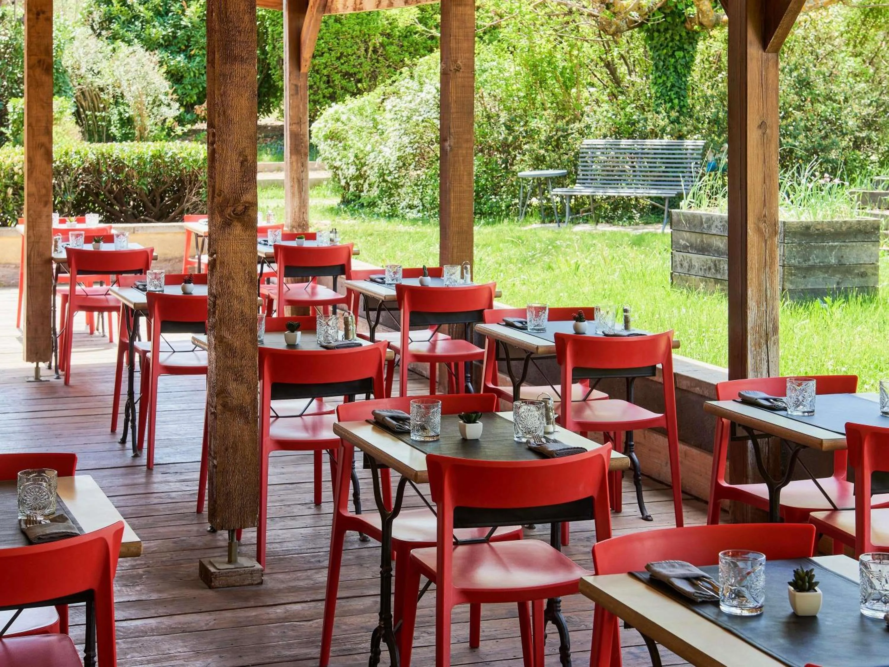 Restaurant/places to eat in ibis Sisteron