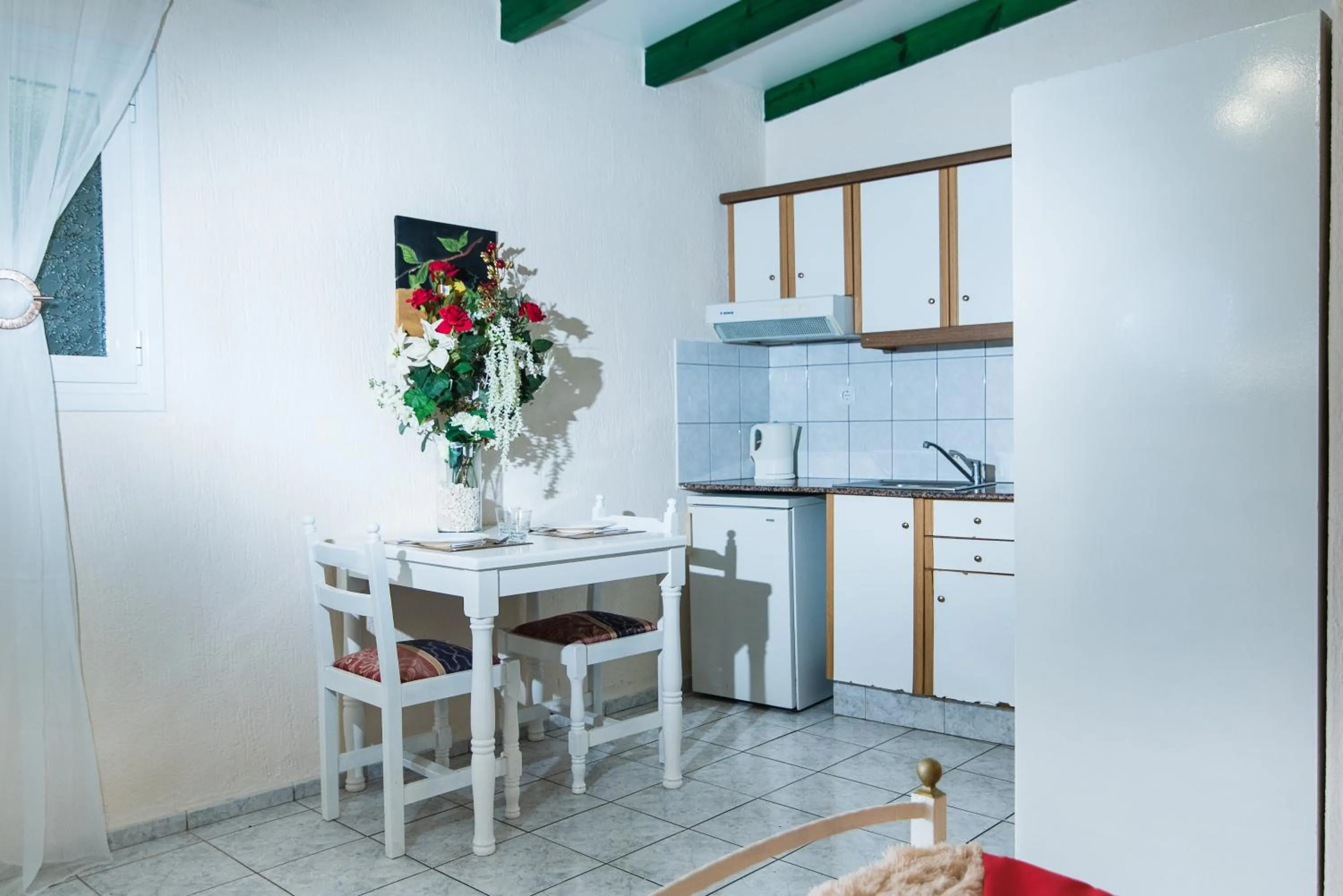 Kitchen or kitchenette in Oasis Studios