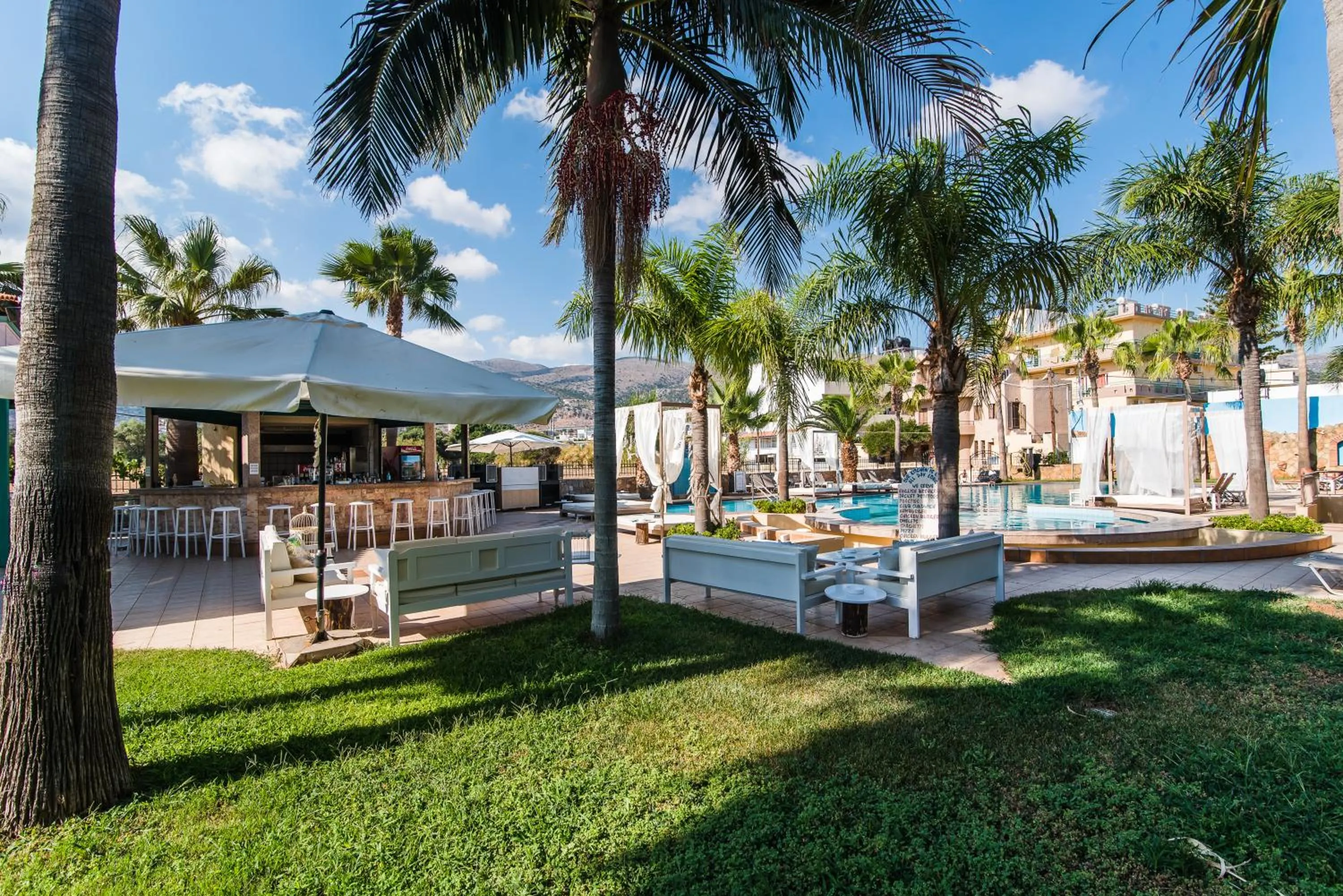 Lounge or bar in Oasis Studios