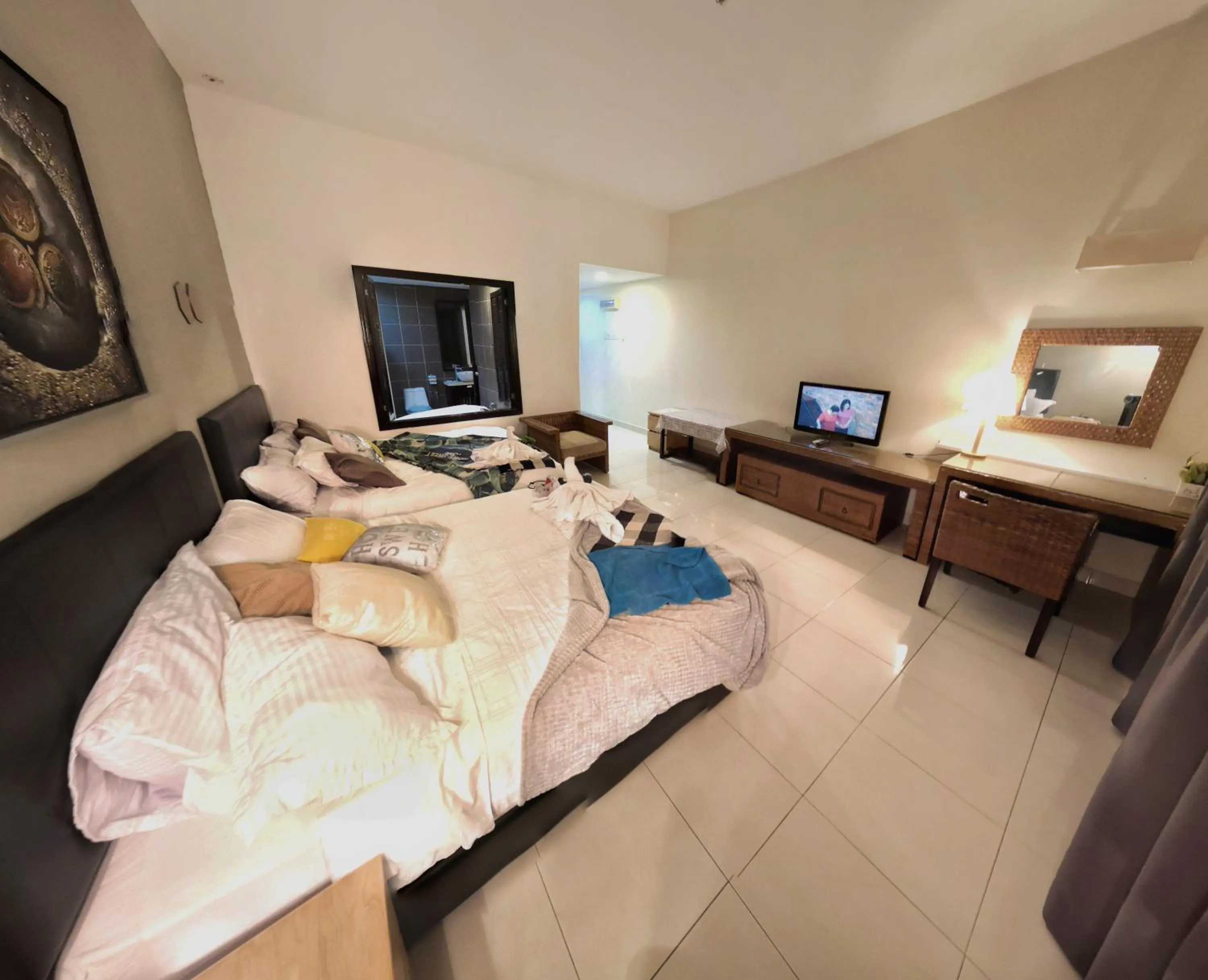 Photo of the whole room, Bed in Gold Coast Morib Themepark View Studio