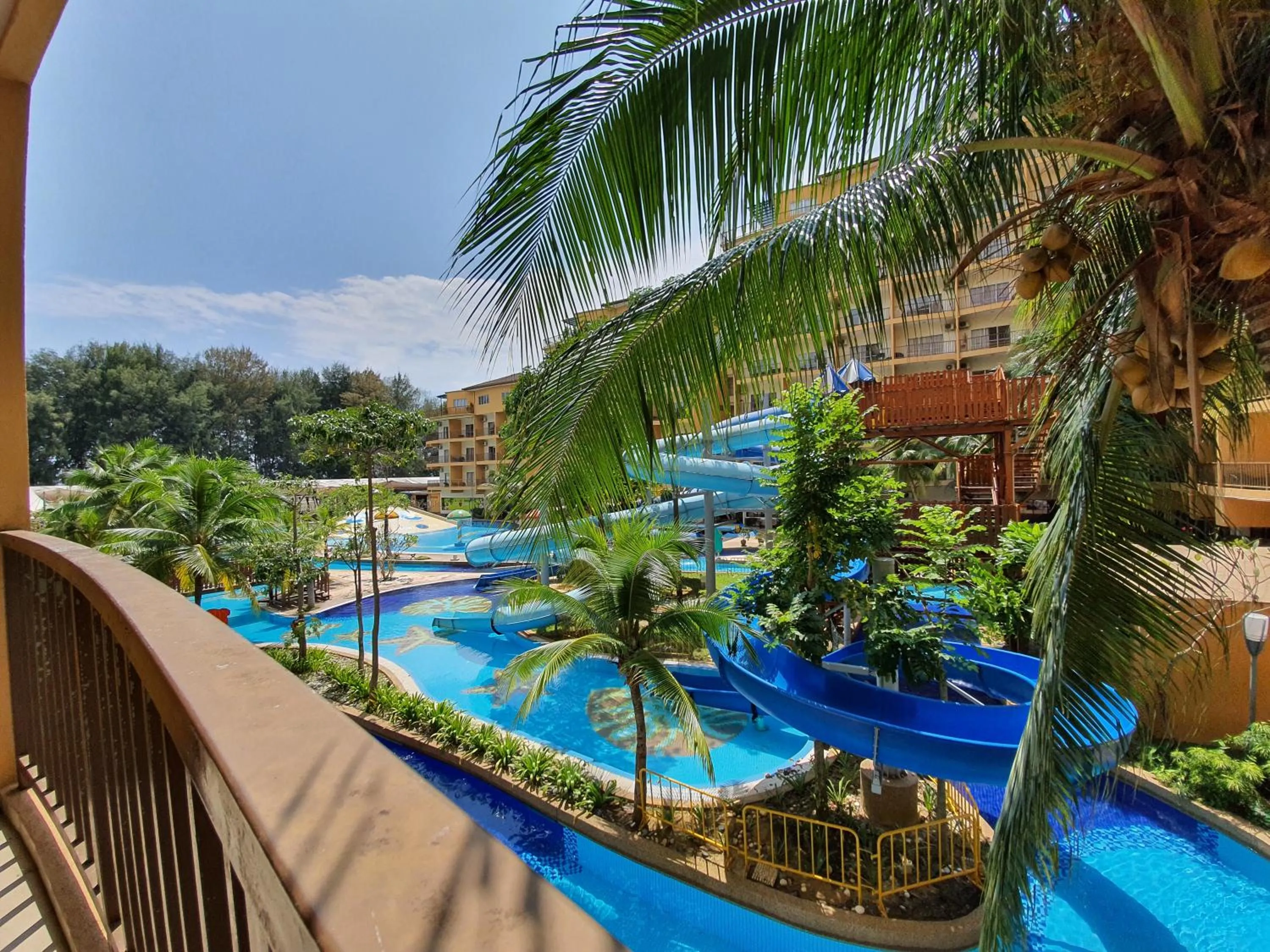 Balcony/Terrace in Gold Coast Morib Themepark View Studio