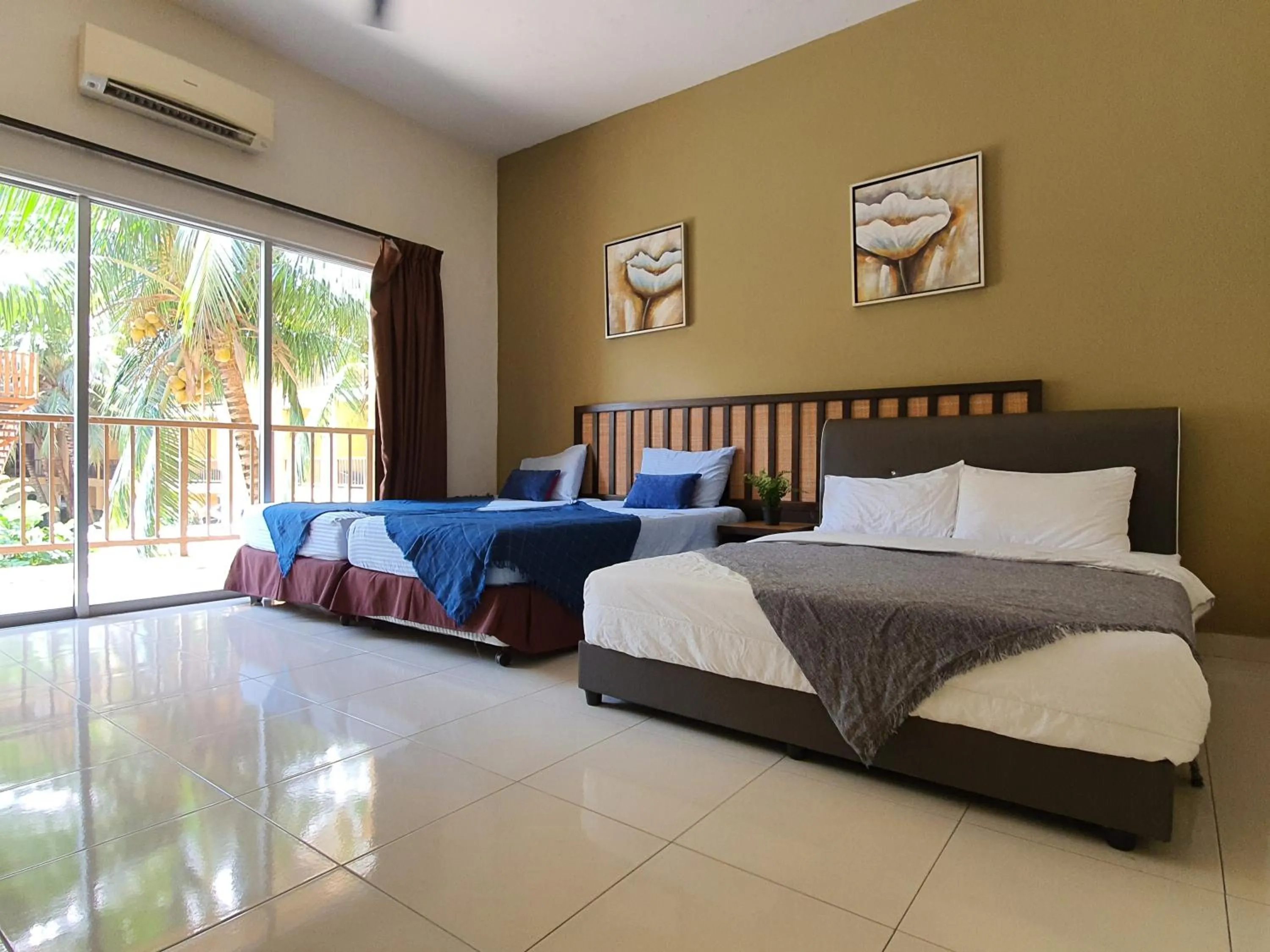 Bed in Gold Coast Morib Themepark View Studio