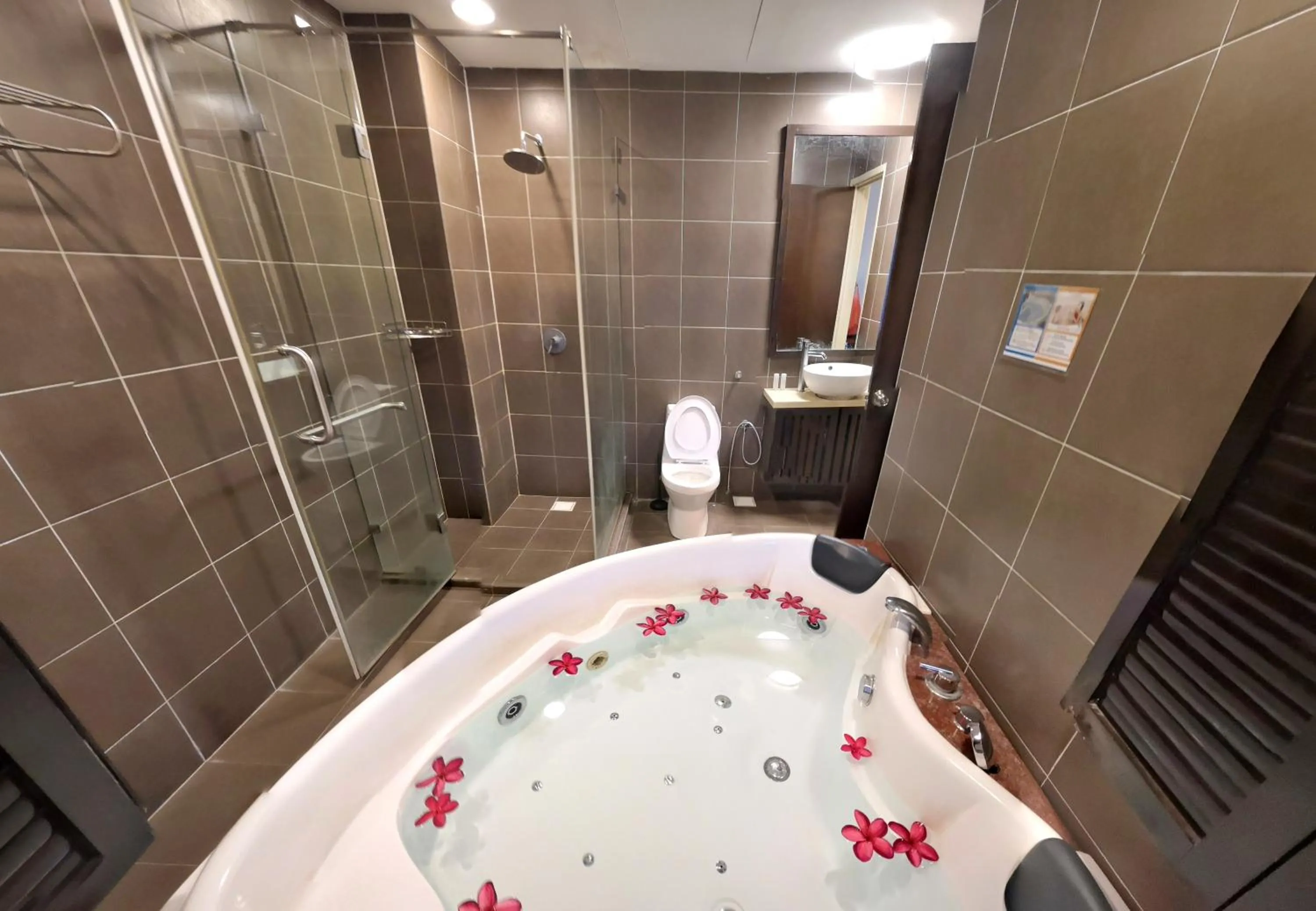 Bathroom in Gold Coast Morib Themepark View Studio