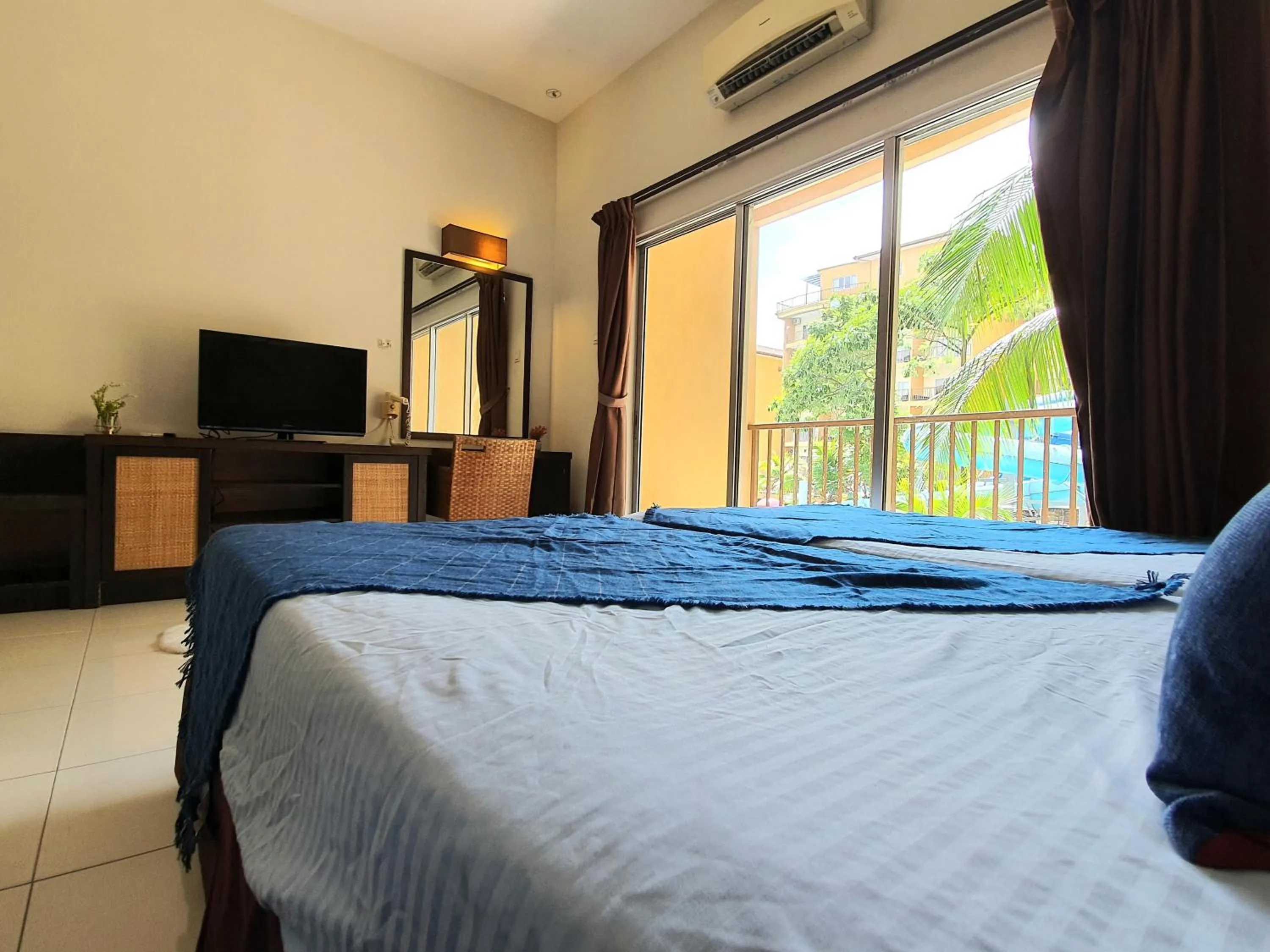 Bed in Gold Coast Morib Themepark View Studio