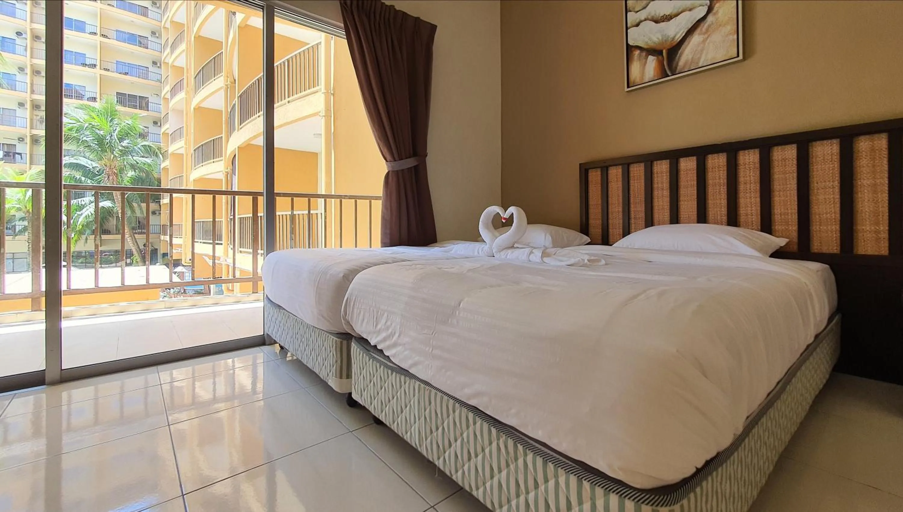 Bed in Gold Coast Morib Themepark View Studio