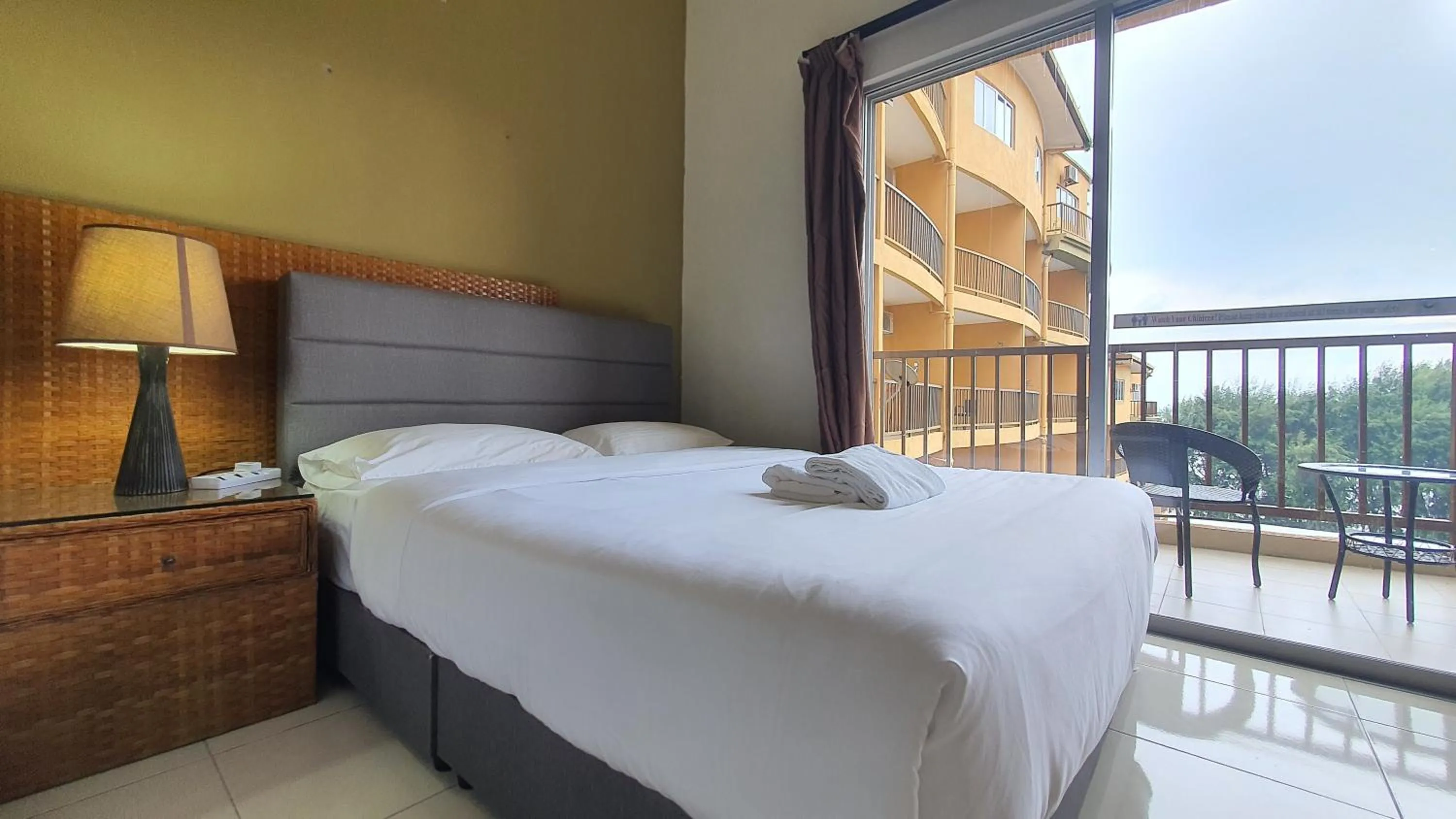 Bed in Gold Coast Morib Themepark View Studio