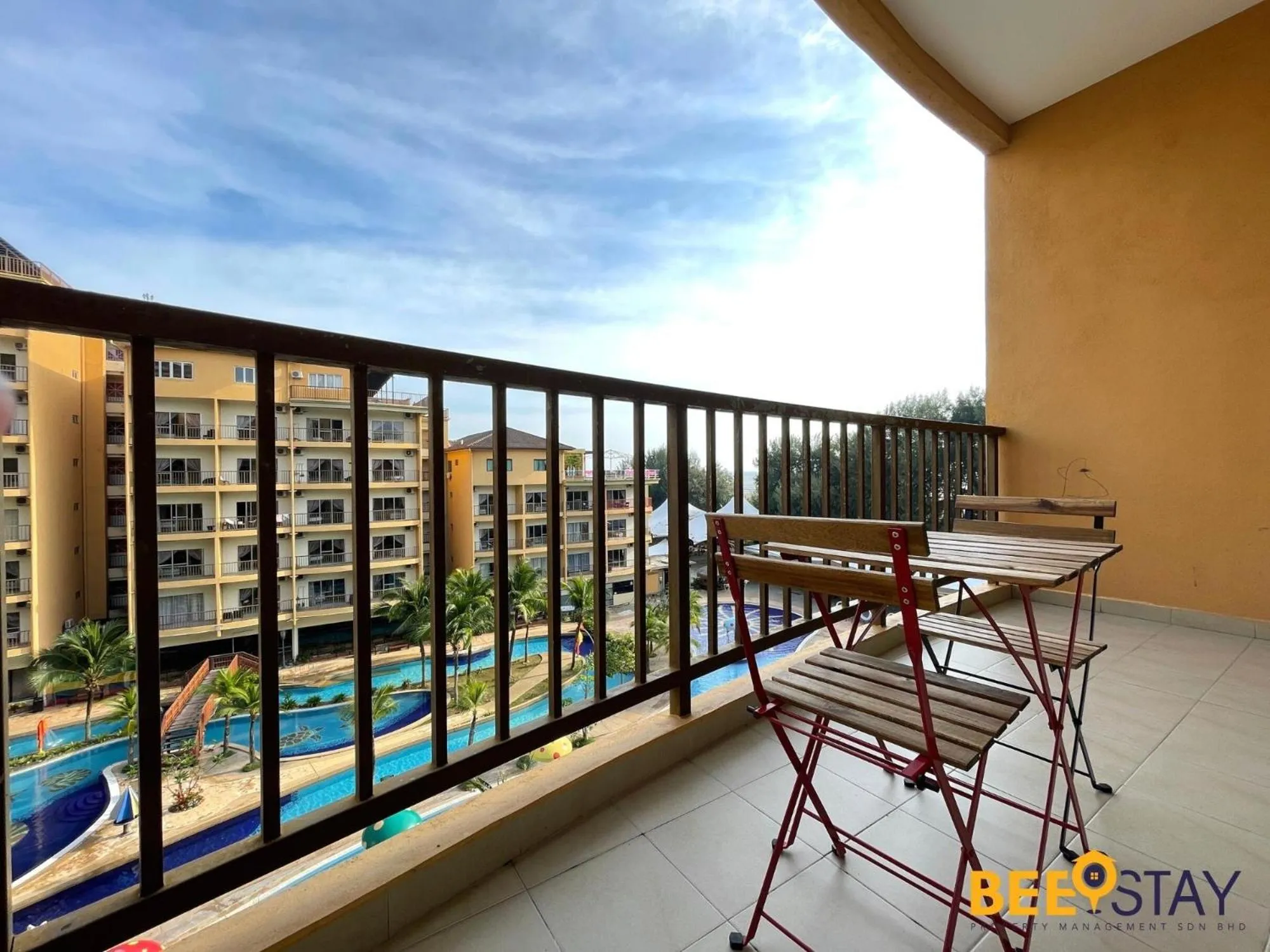 Balcony/Terrace in Gold Coast Morib Themepark View Studio