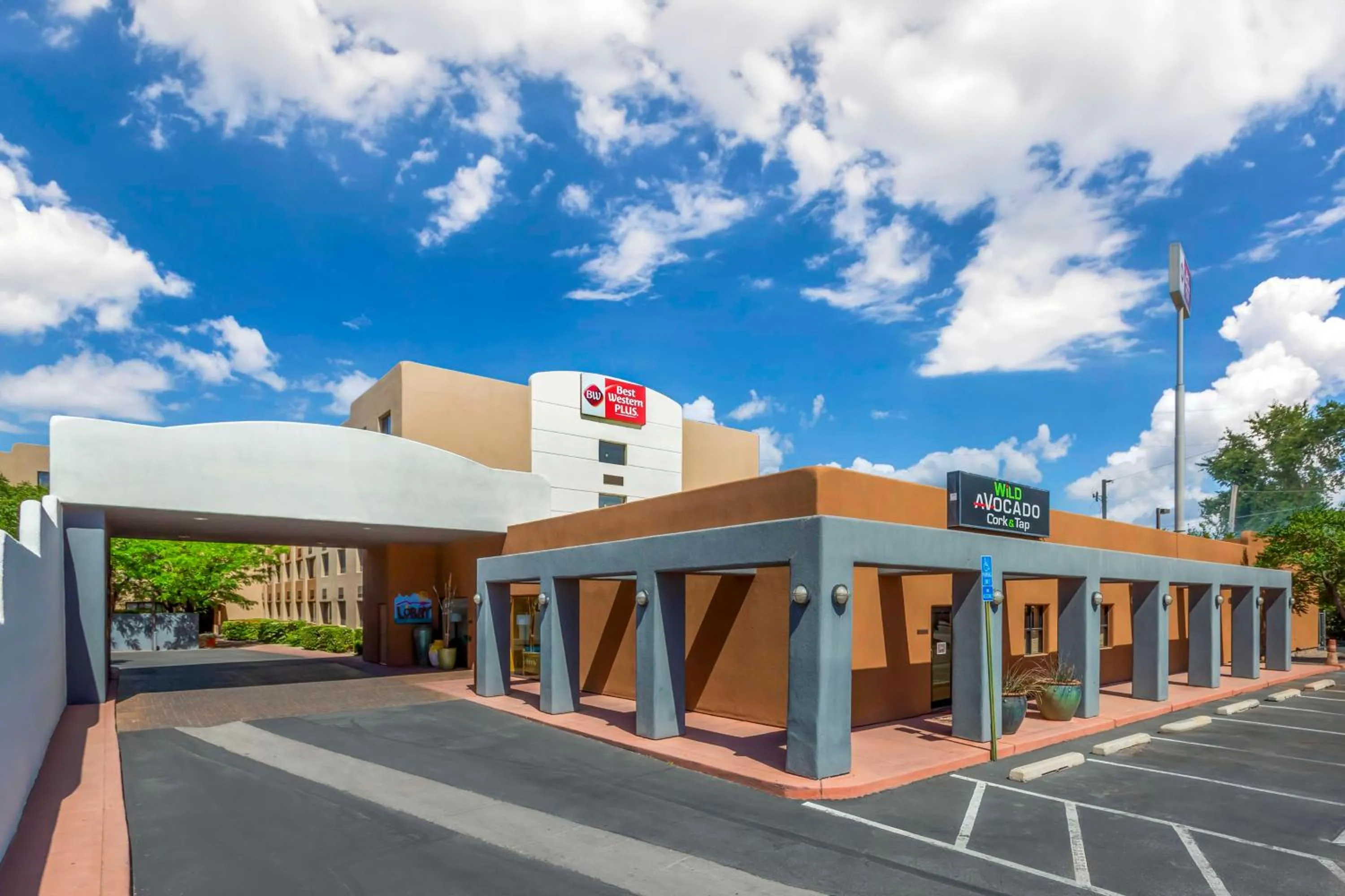 Property building in Best Western Plus Rio Grande Inn