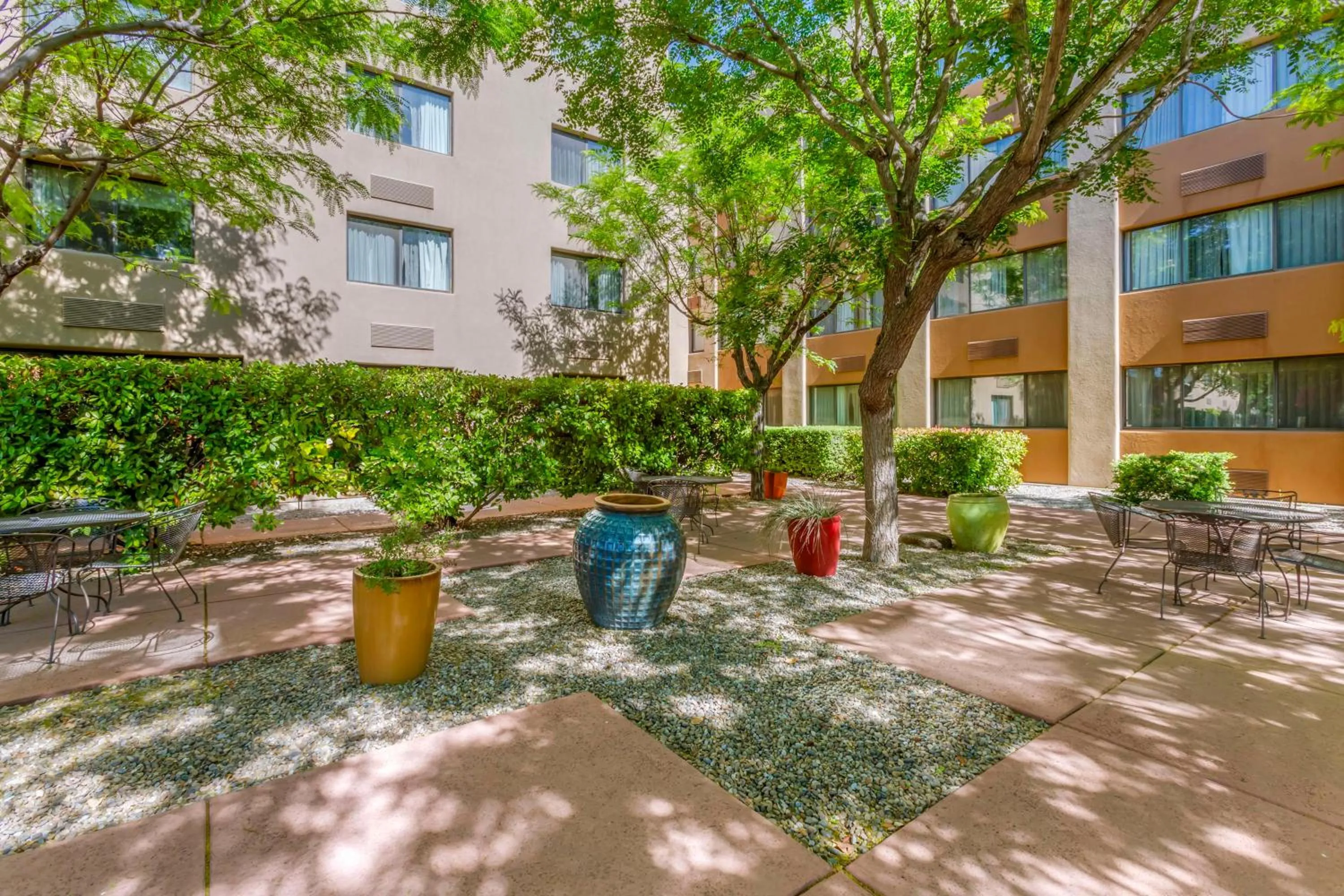 Property building in Best Western Plus Rio Grande Inn