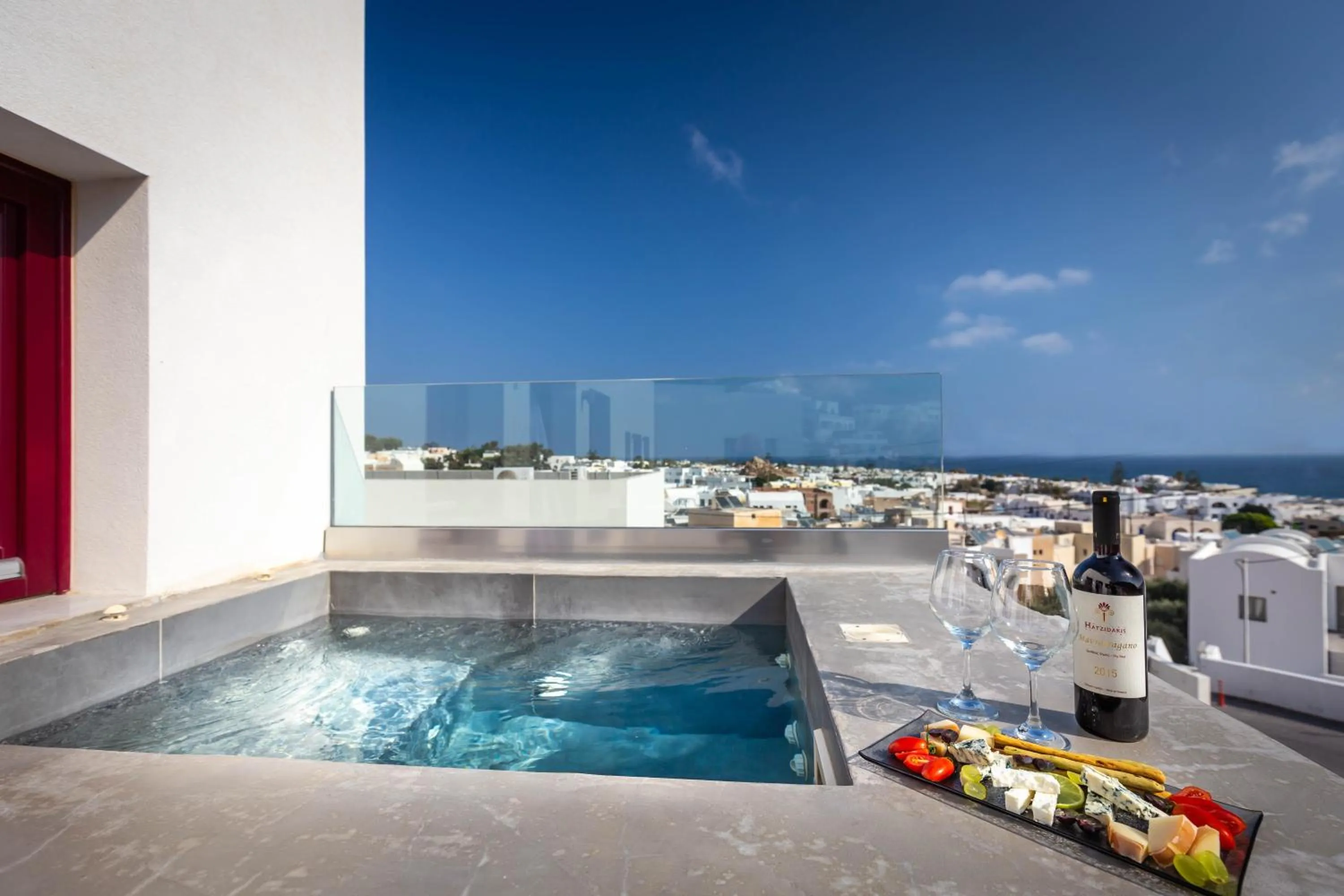 MAR n MAR CROWN HOTEL-SUITES