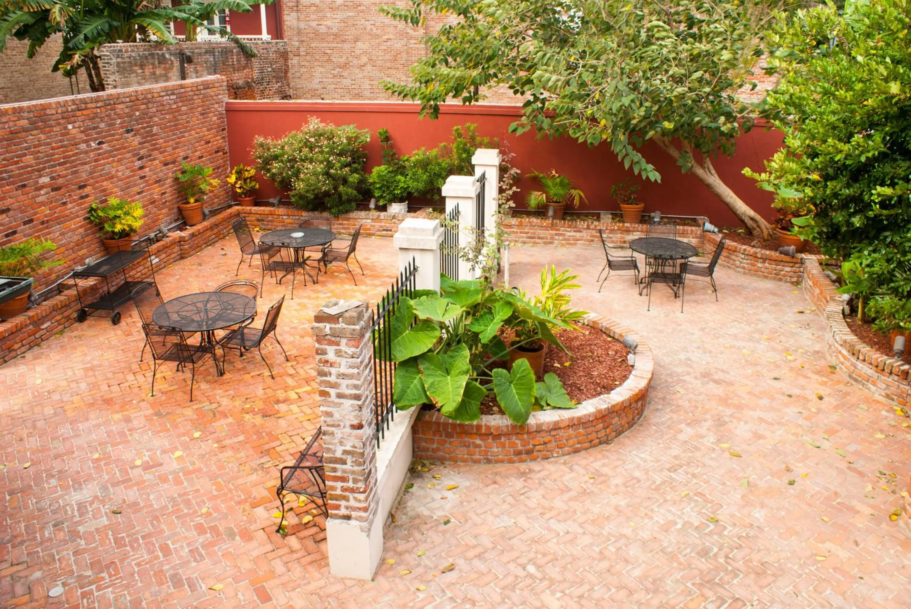 Patio in Grenoble House