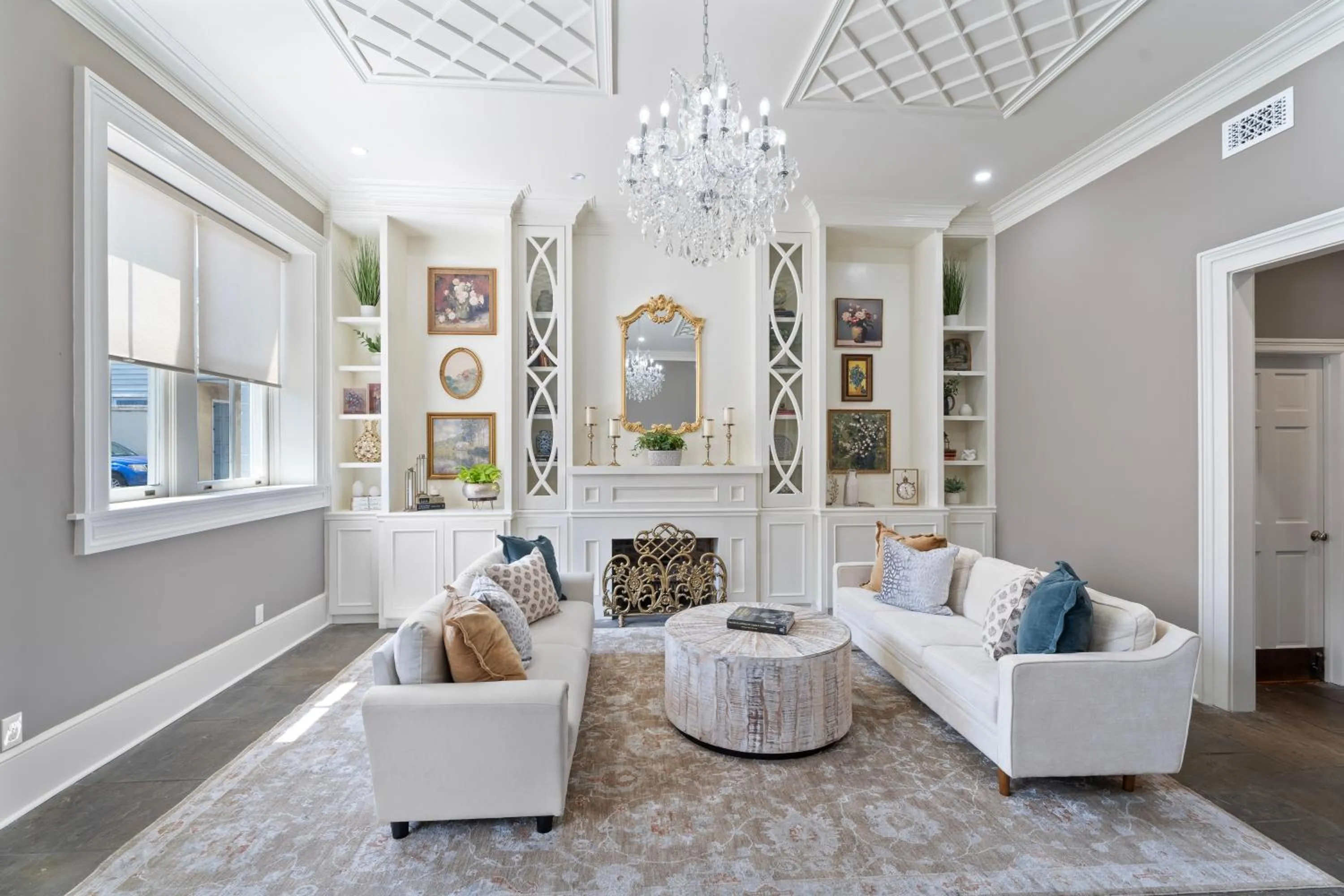 Lobby or reception in Grenoble House