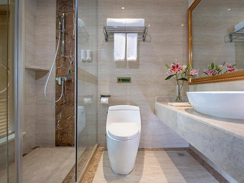 Vienna International Hotel (Fangchenggang Administration Center High-speed Railway Station branch)