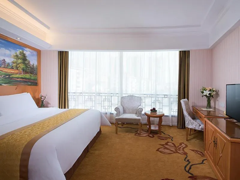 Bed in Vienna Hotel (Shengzhou Bada Hotel)
