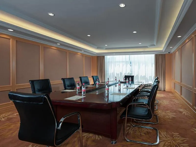 Vienna Hotel(Jiujiang Xiushui Bus Station)