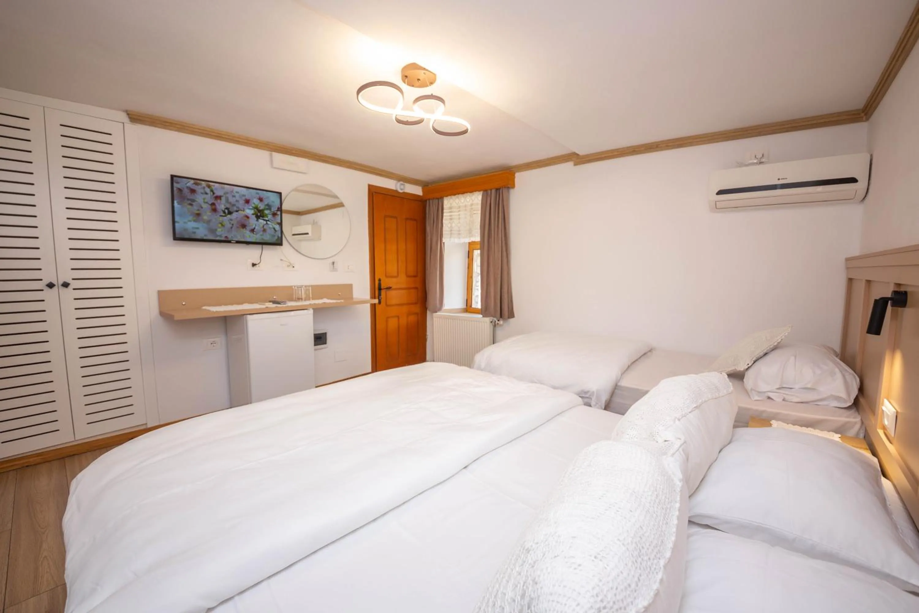 Bedroom, Bed in Bed and Breakfast Kotoni