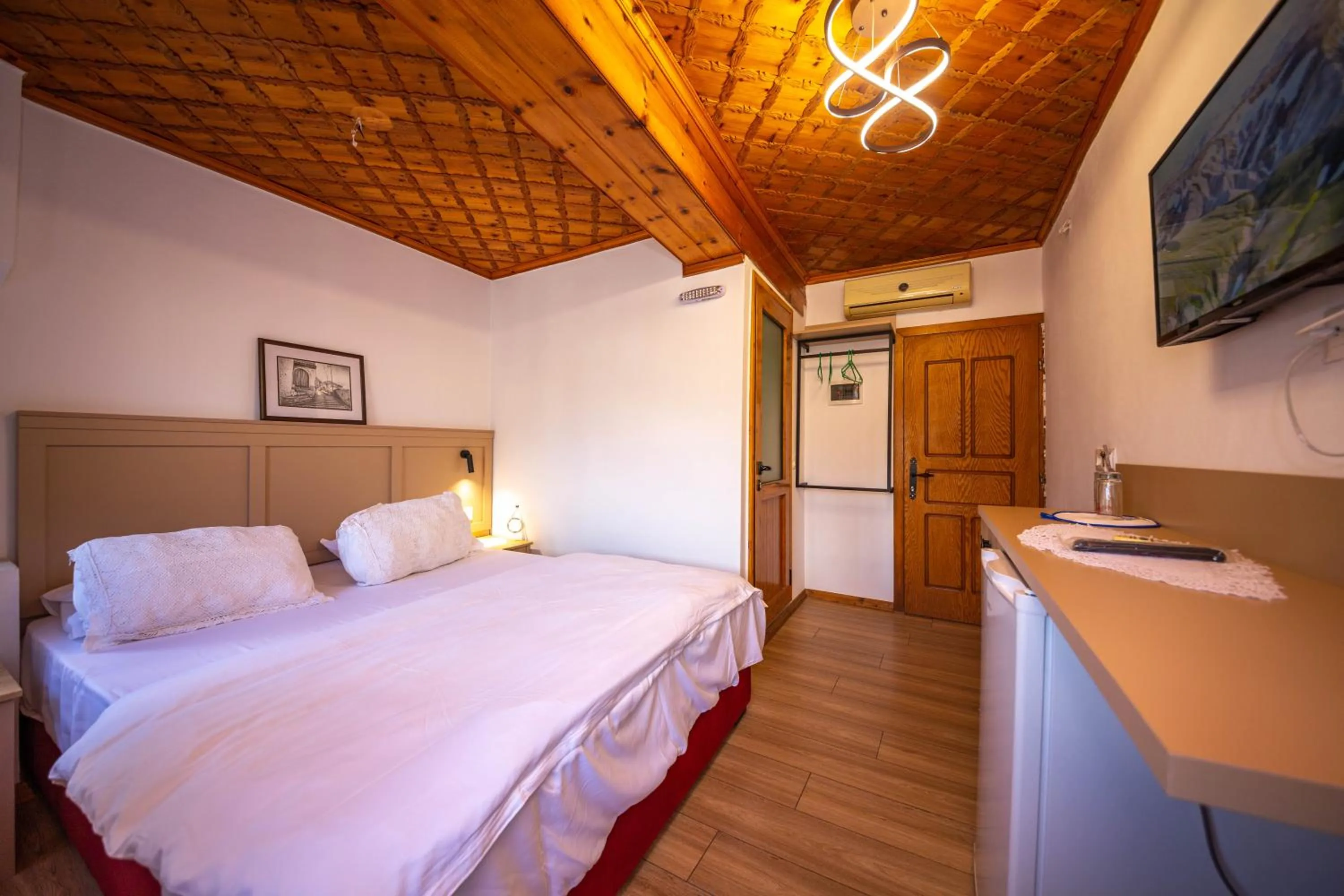 Bedroom, Bed in Bed and Breakfast Kotoni