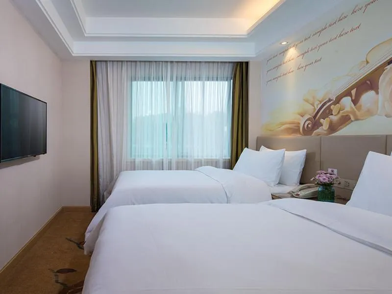Bed in Vienna International Hotel(Hangzhou Xihu Fengshan Road Station)