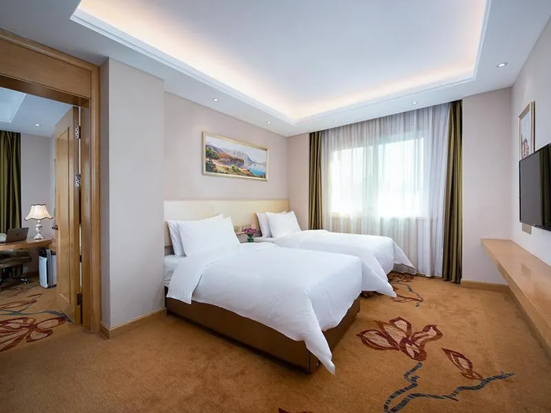 Bed in Vienna International Hotel(Hangzhou Xihu Fengshan Road Station)