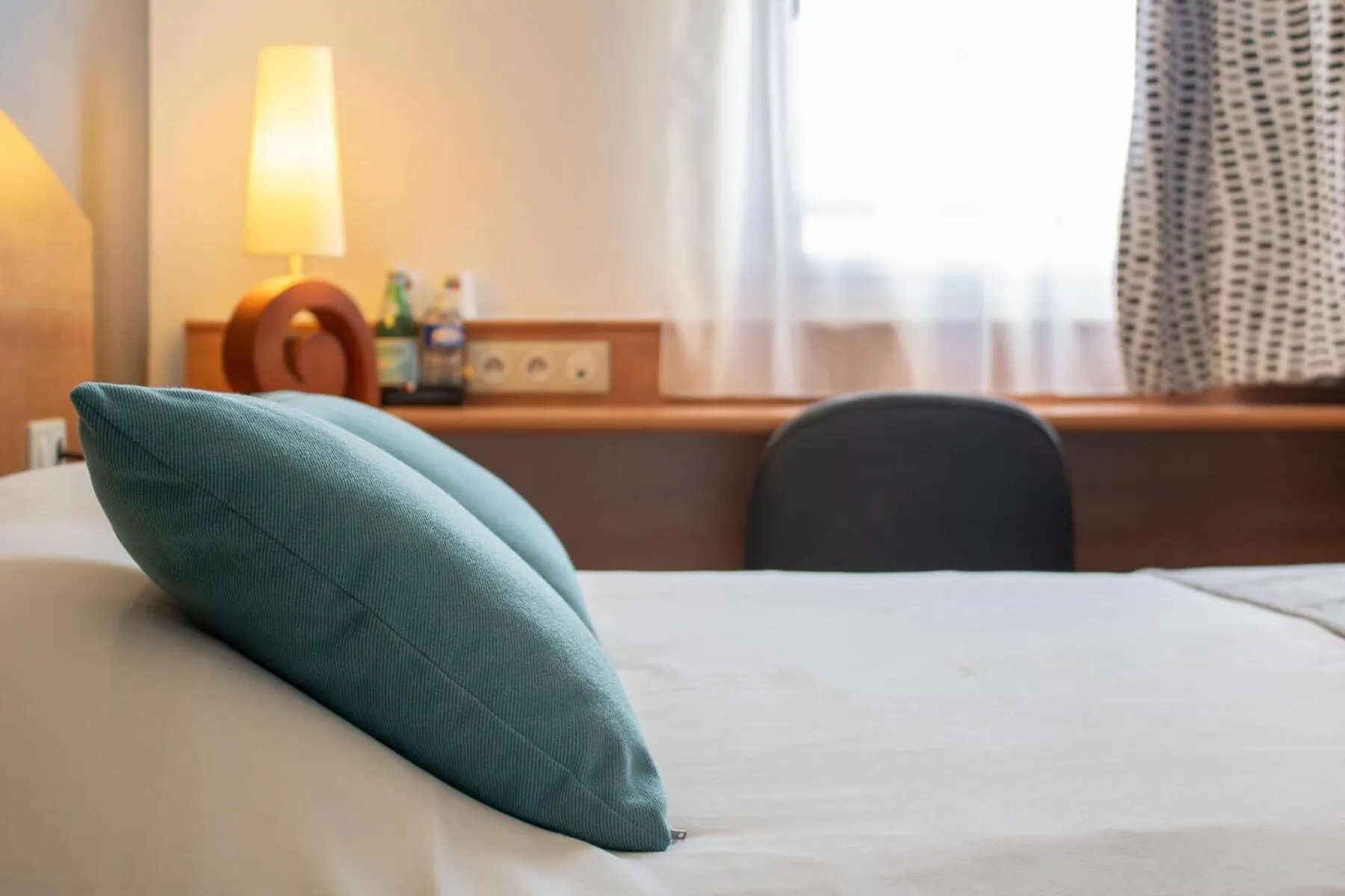 Bedroom, Bed in Brit Hotel Bressuire