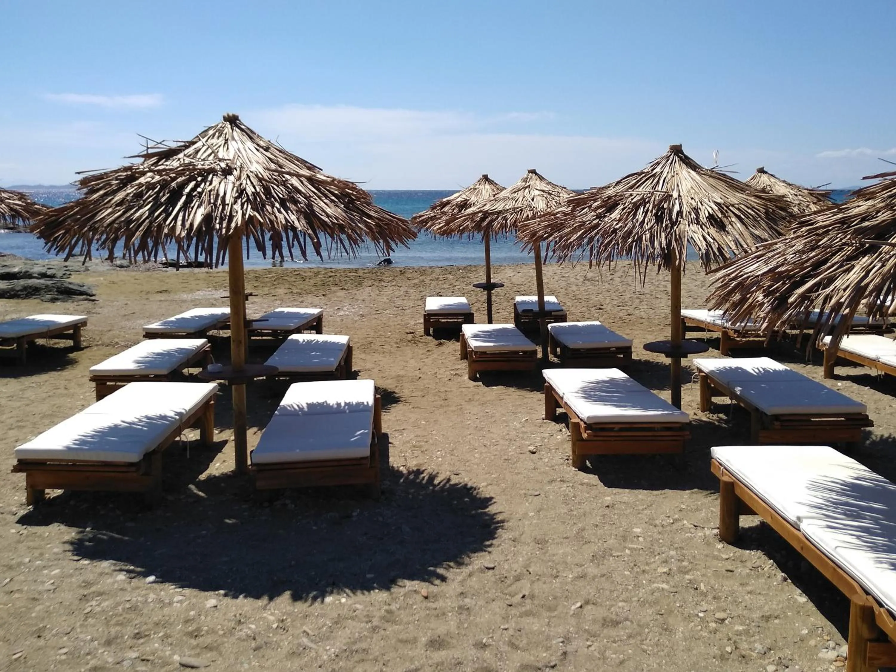 Nostos Beachfront Apartments & Studios