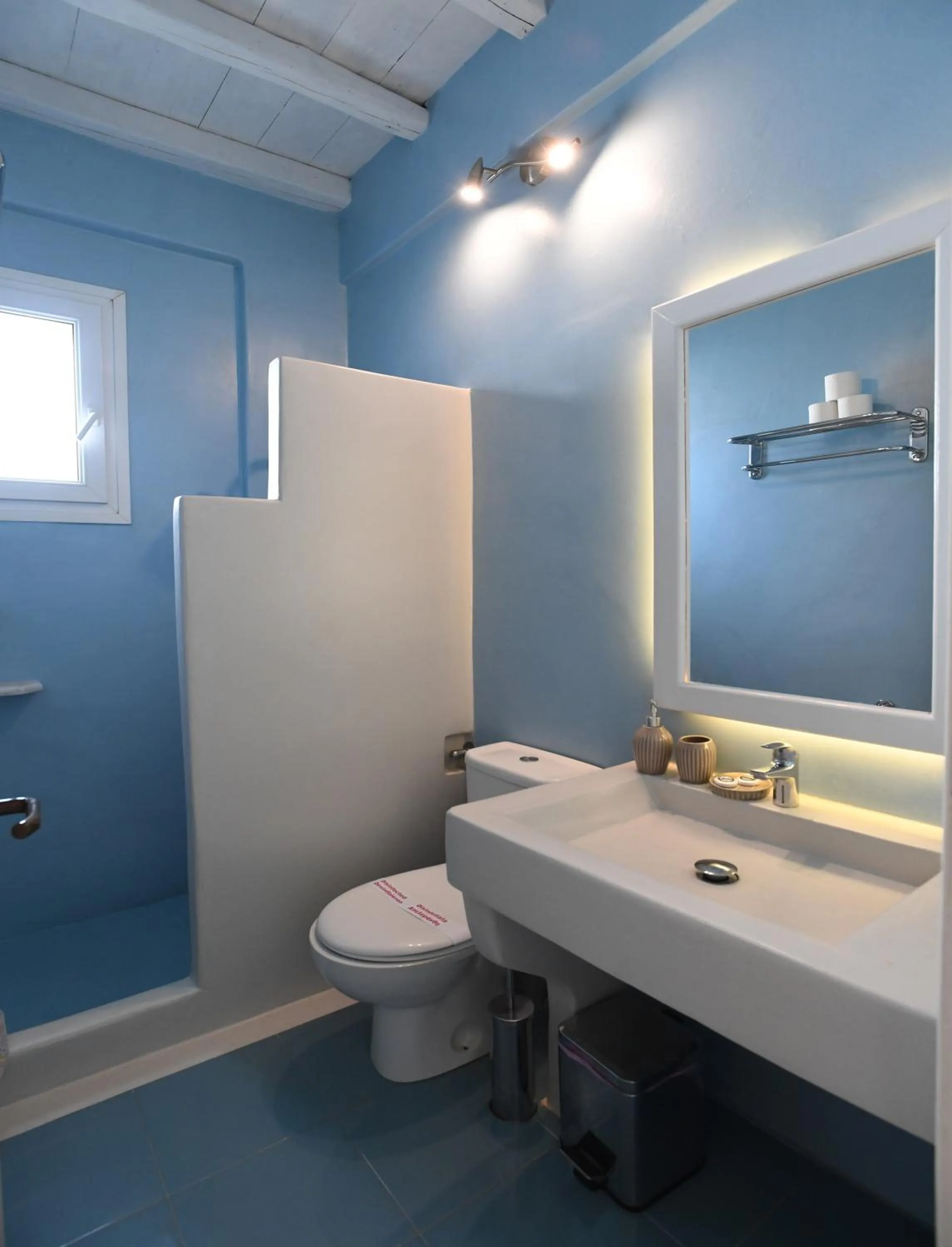 Nostos Beachfront Apartments & Studios