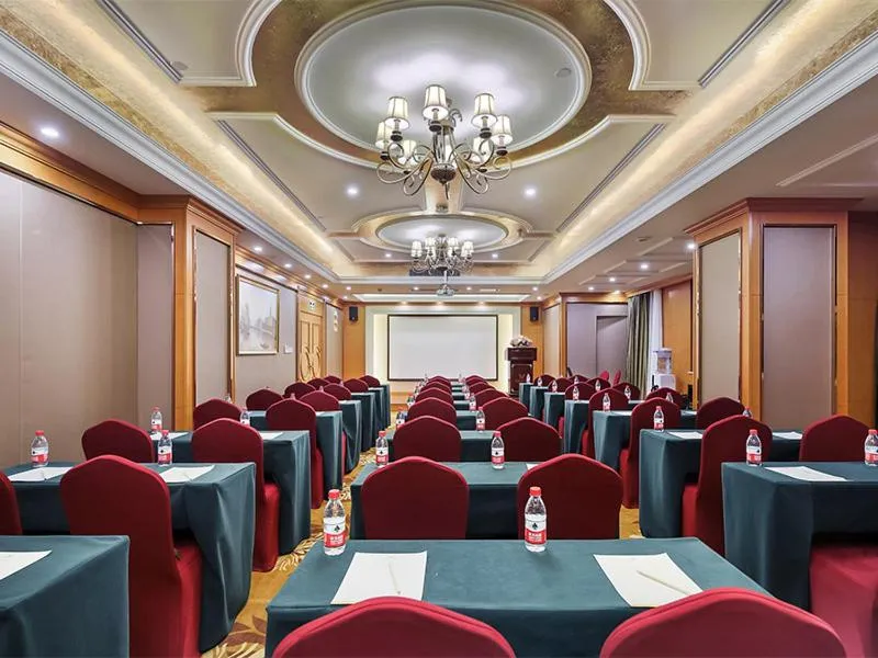 Vienna Hotel(Rugao Auto Station Branch)