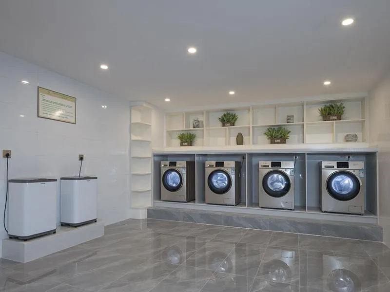 Venus Royal Hotel(Foshan Kuiqi Road Metro Station)