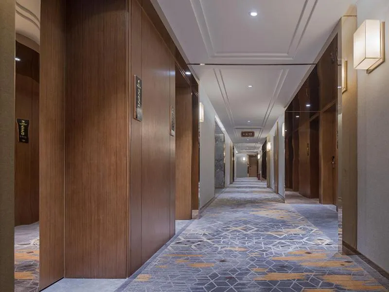 Venus Royal Hotel(Foshan Kuiqi Road Metro Station)