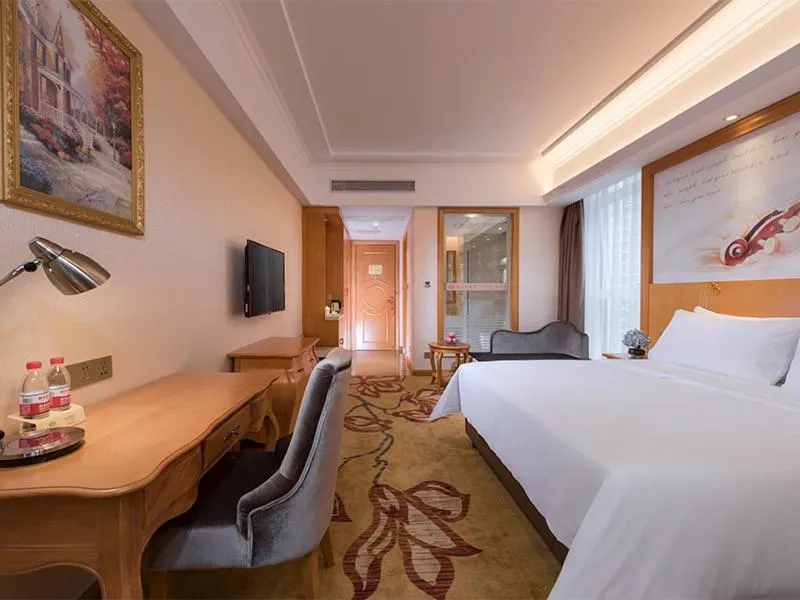 Bed in Vienna Hotel (Laibin North Station)