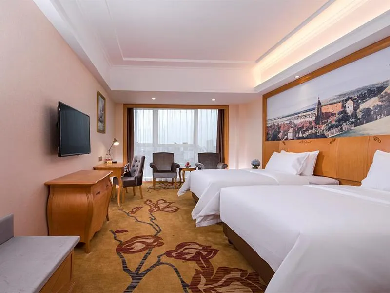 Bed in Vienna Hotel (Laibin North Station)