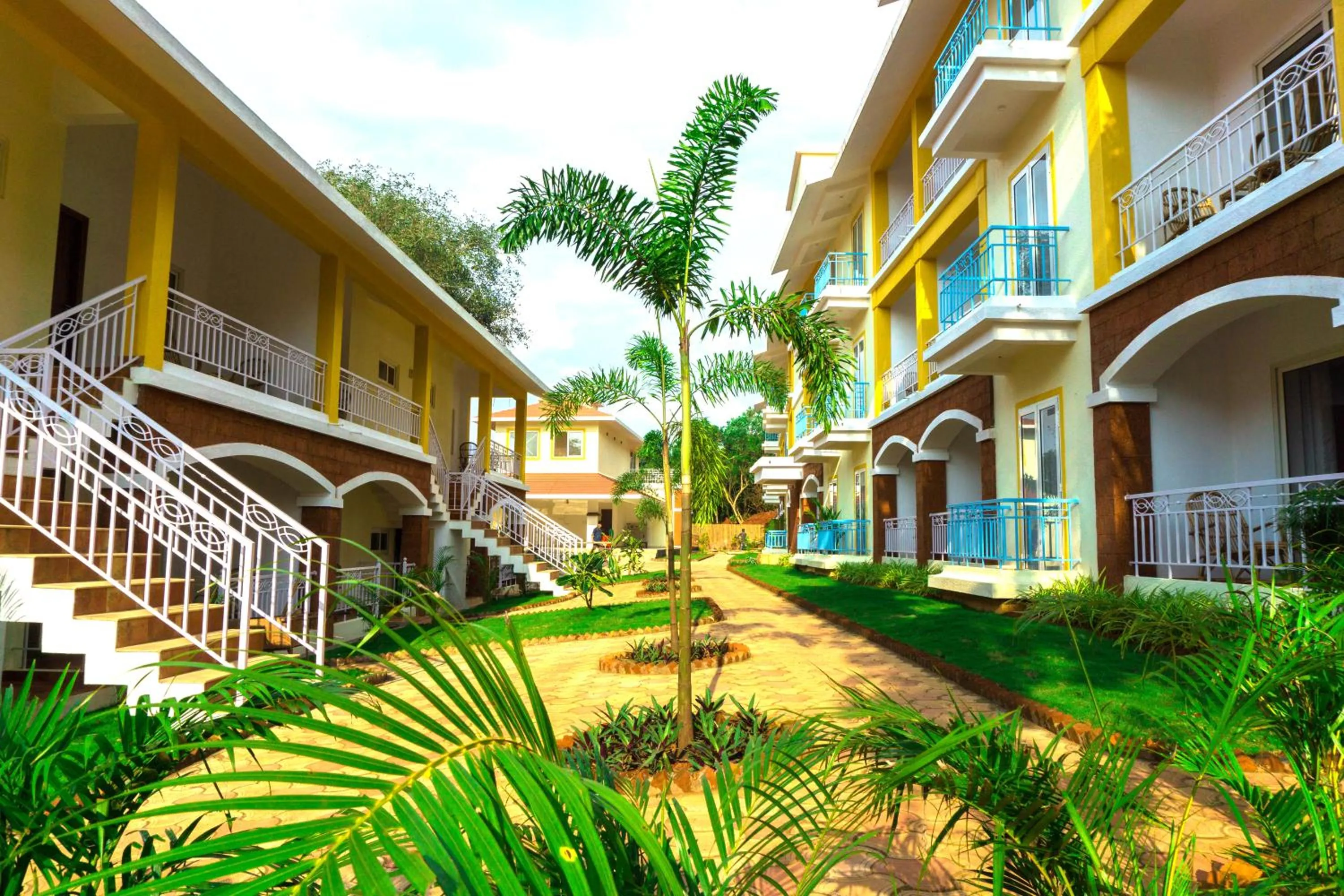 Property building in Passions de Goa