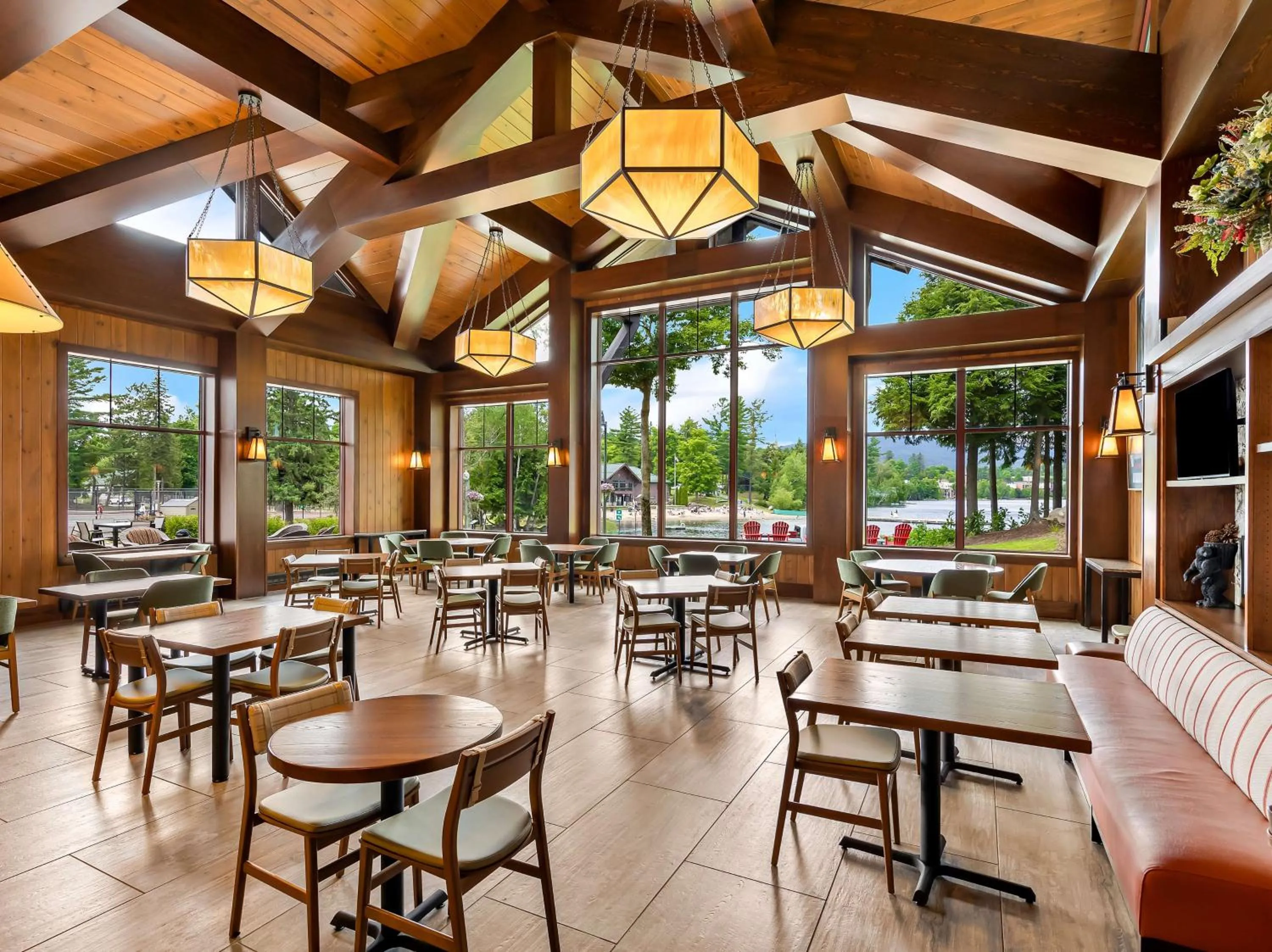 Breakfast in Hampton Inn & Suites Lake Placid