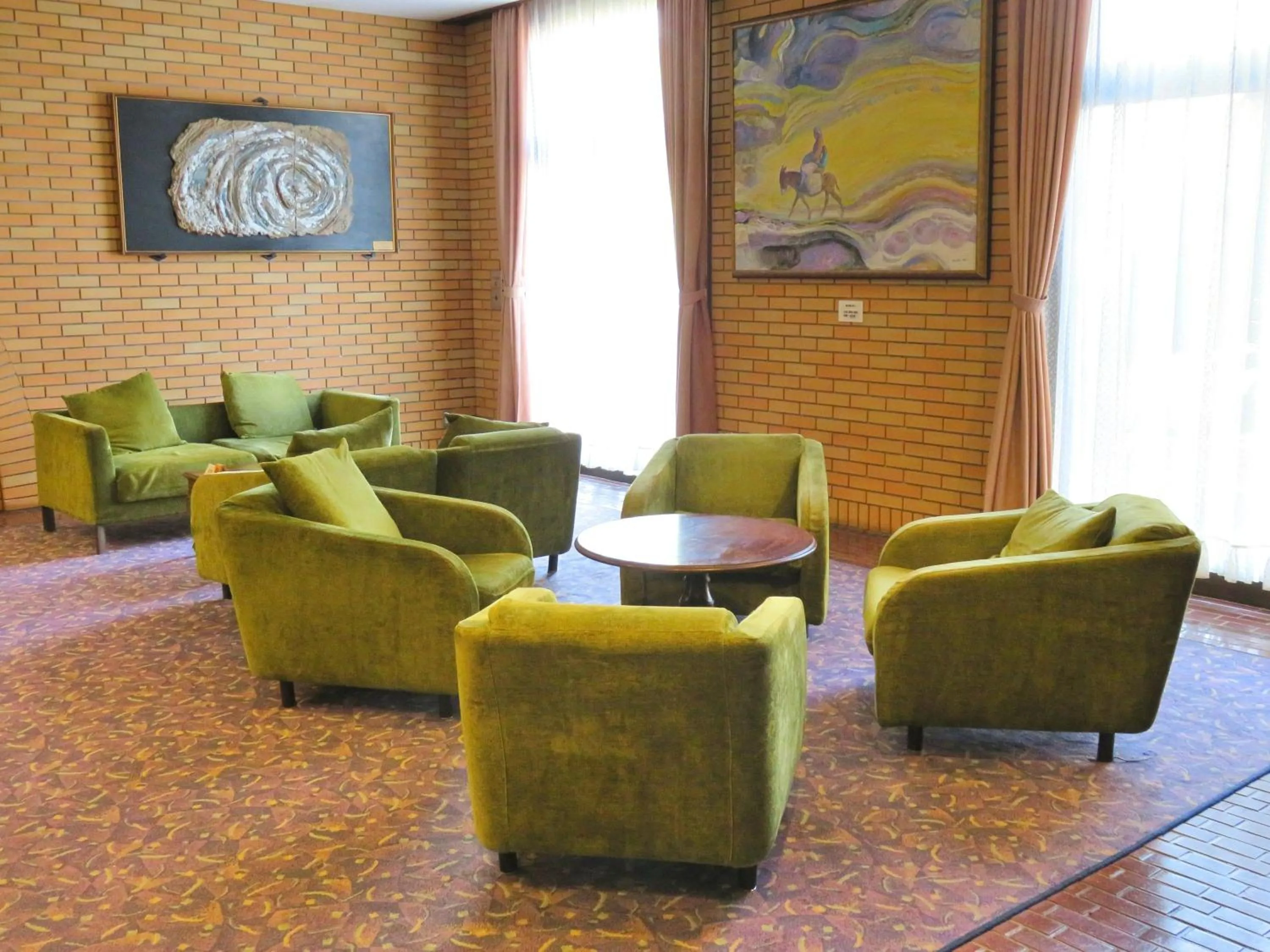 Communal lounge/ TV room in Daini Prince Hotel Muroran View