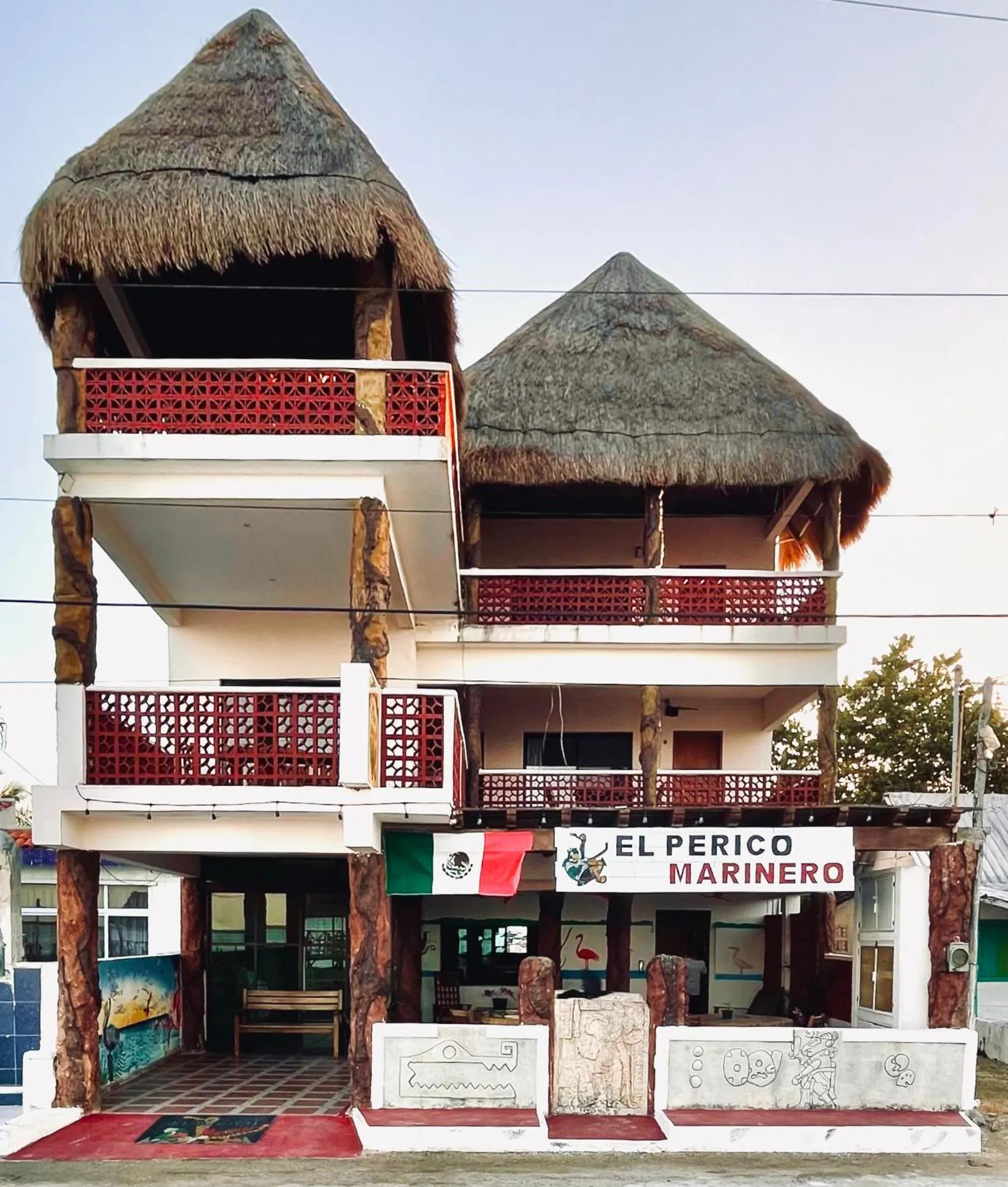 Property building in Hotel El Perico Marinero