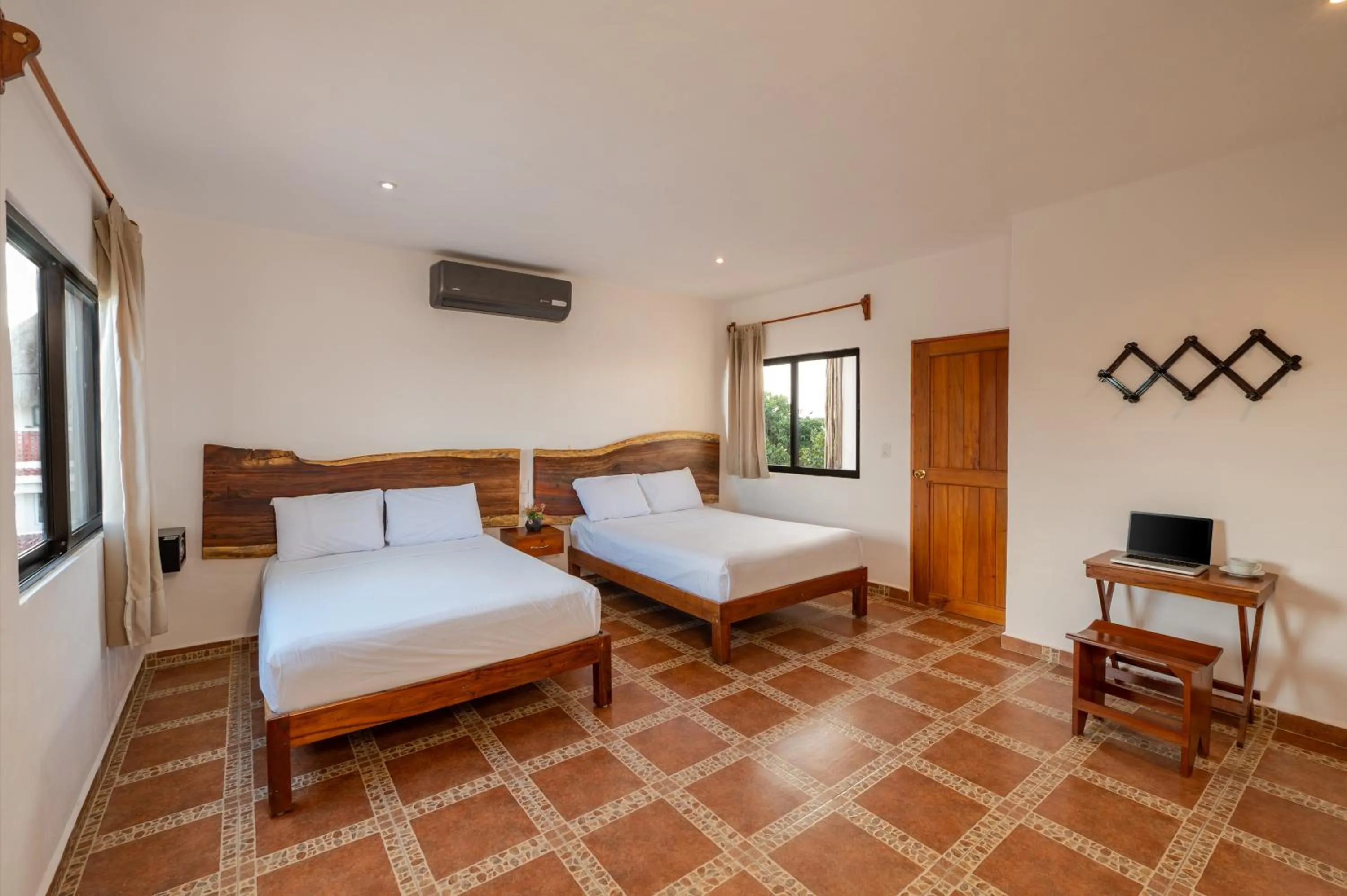 Bed in Hotel El Perico Marinero