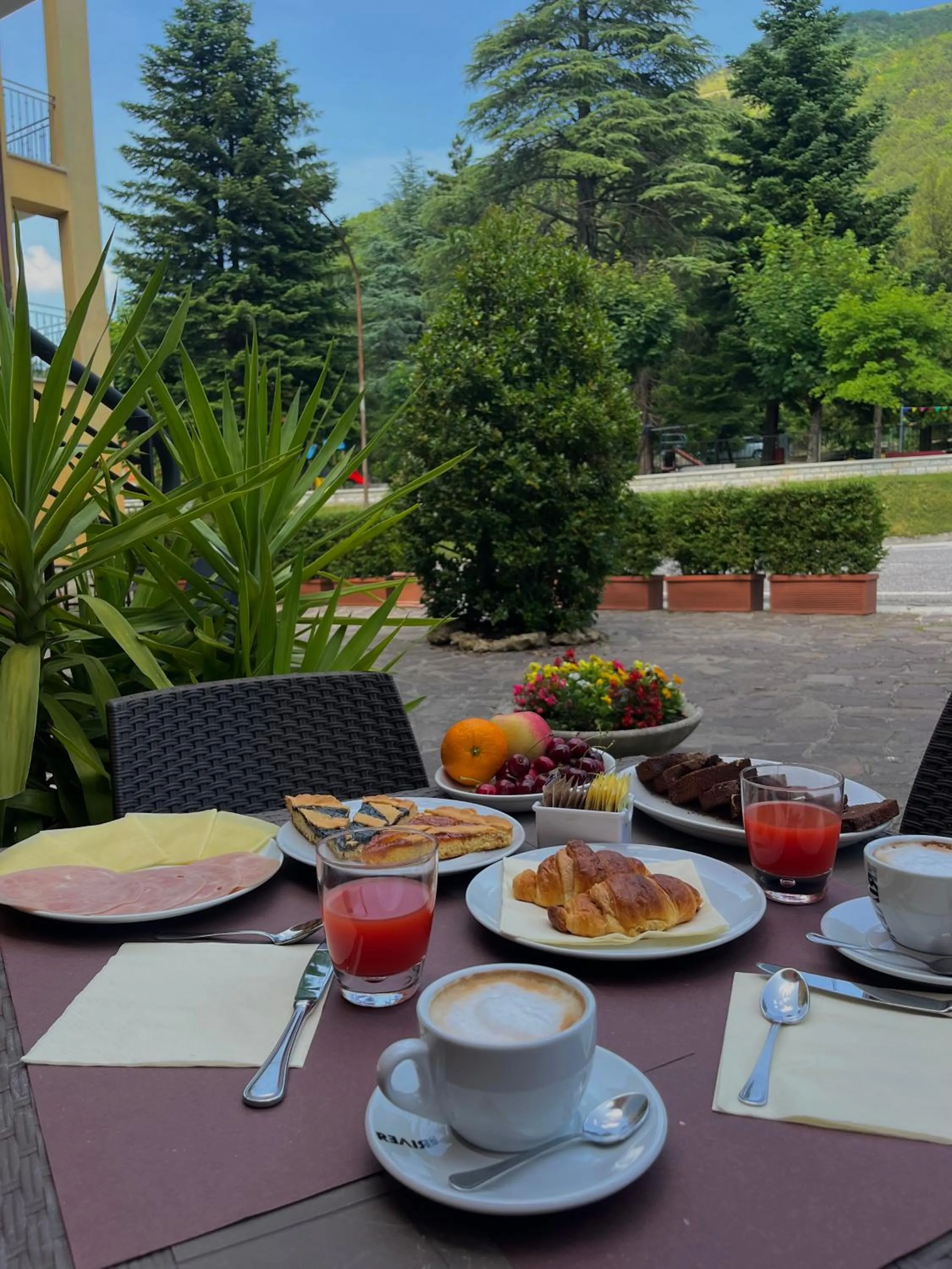 Hotel Ristorante Montenerone Il Poeta