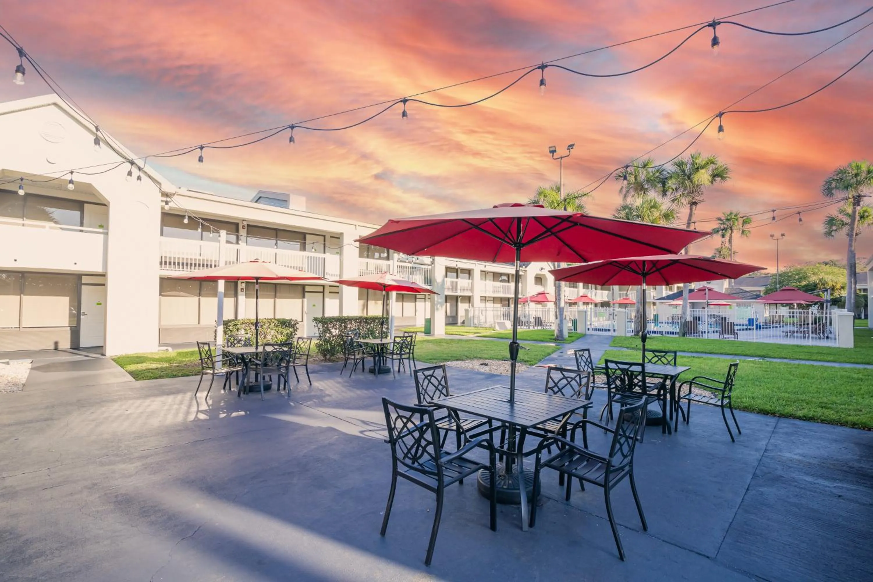 Off site in Hotel Room Near Disney 4 People