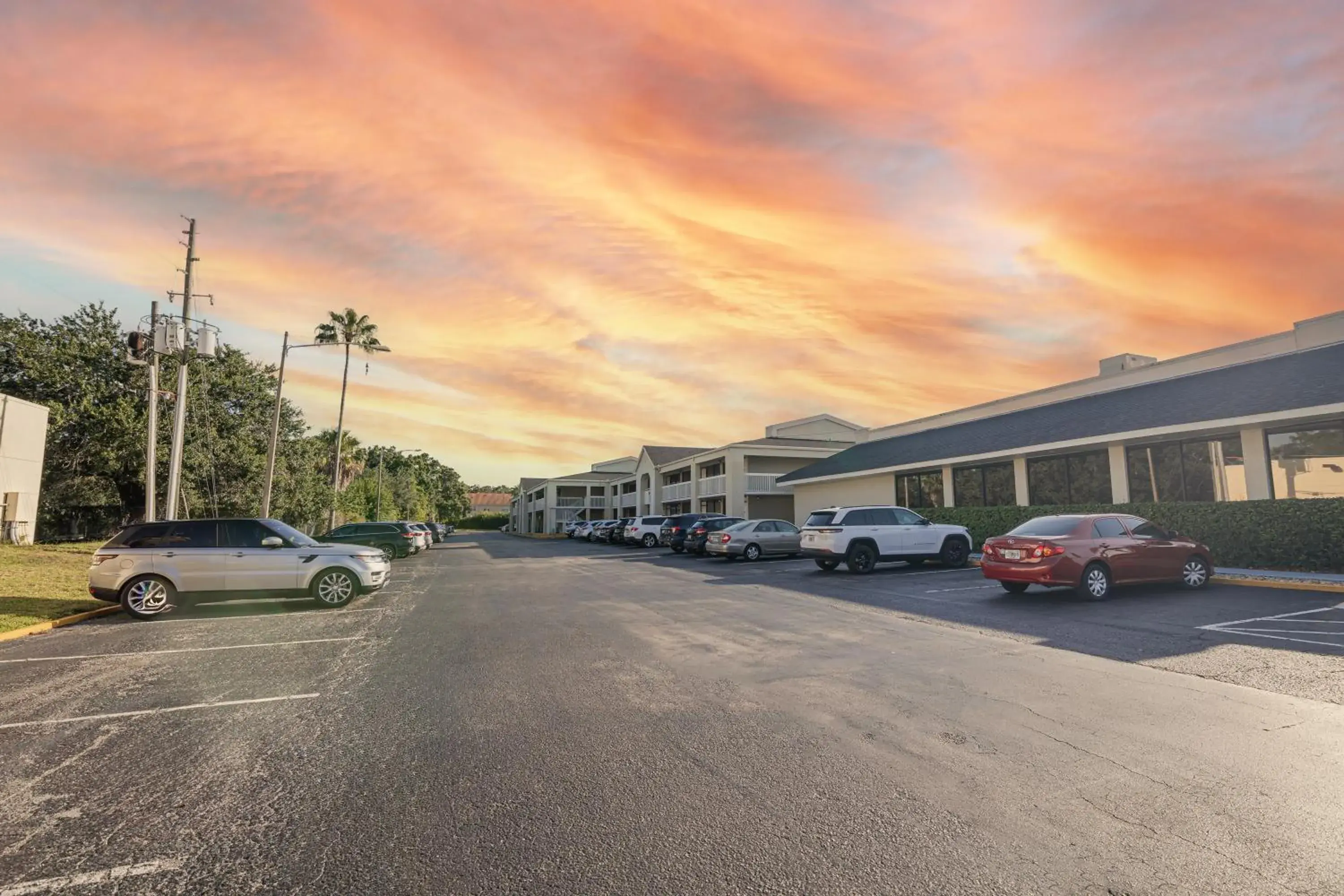 Deluxe Double Room with Two Double Beds in Hotel Room Near Disney 4 People Deluxe Double Room with Two Double Beds in Hotel Room Near Disney 4 People