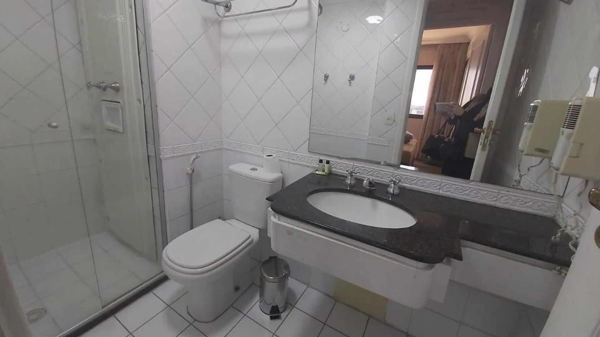 Toilet in Charmoso Flat na Vila Oimpia