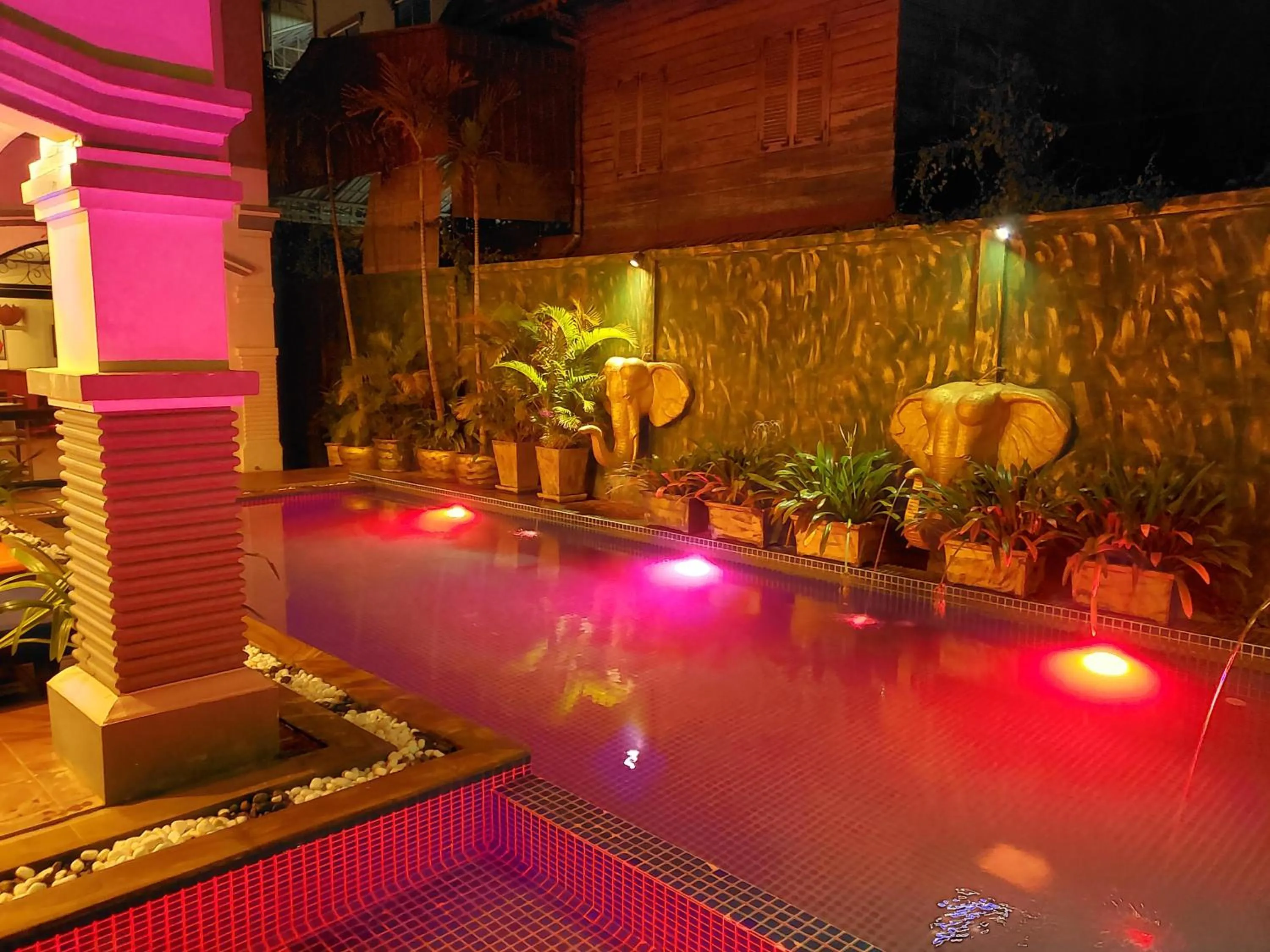 Swimming pool in Parent Heritage Angkor Villa