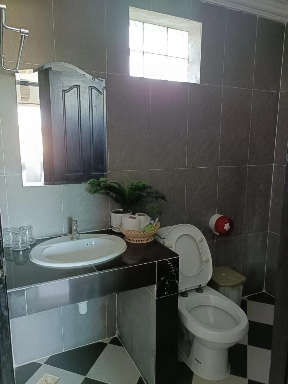 Bathroom in Parent Heritage Angkor Villa