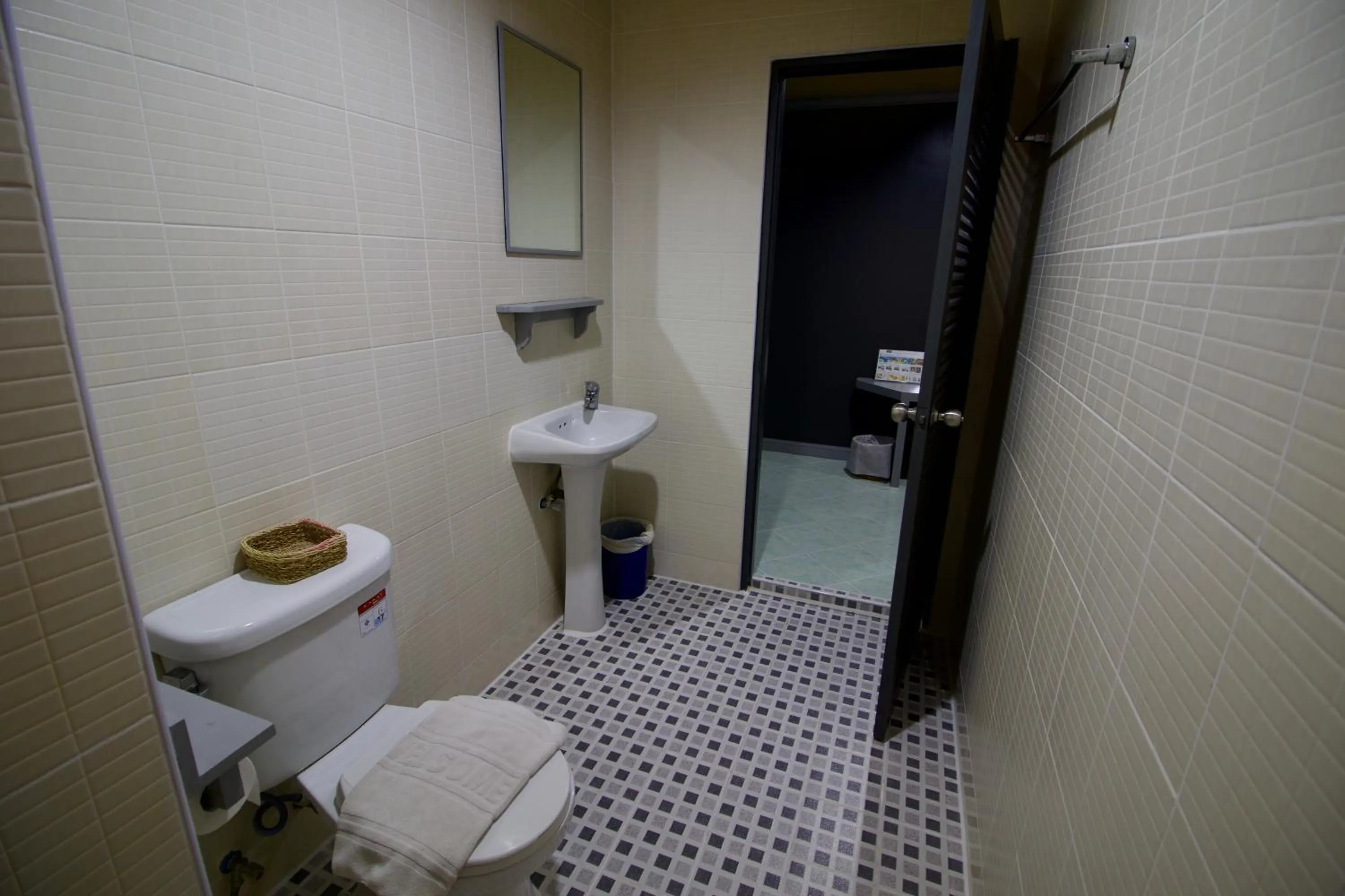 Shower in The Little Moon Residence
