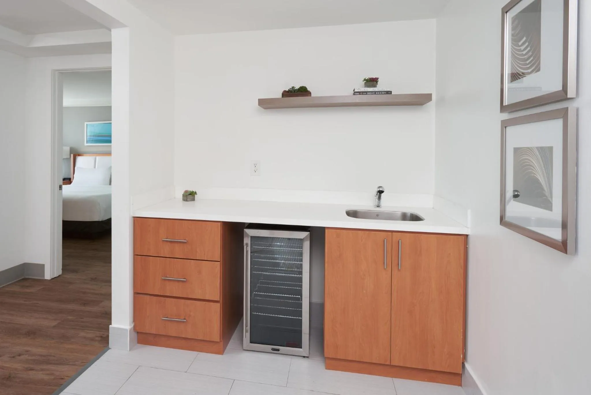 Photo of the whole room in DoubleTree by Hilton Miami North I-95