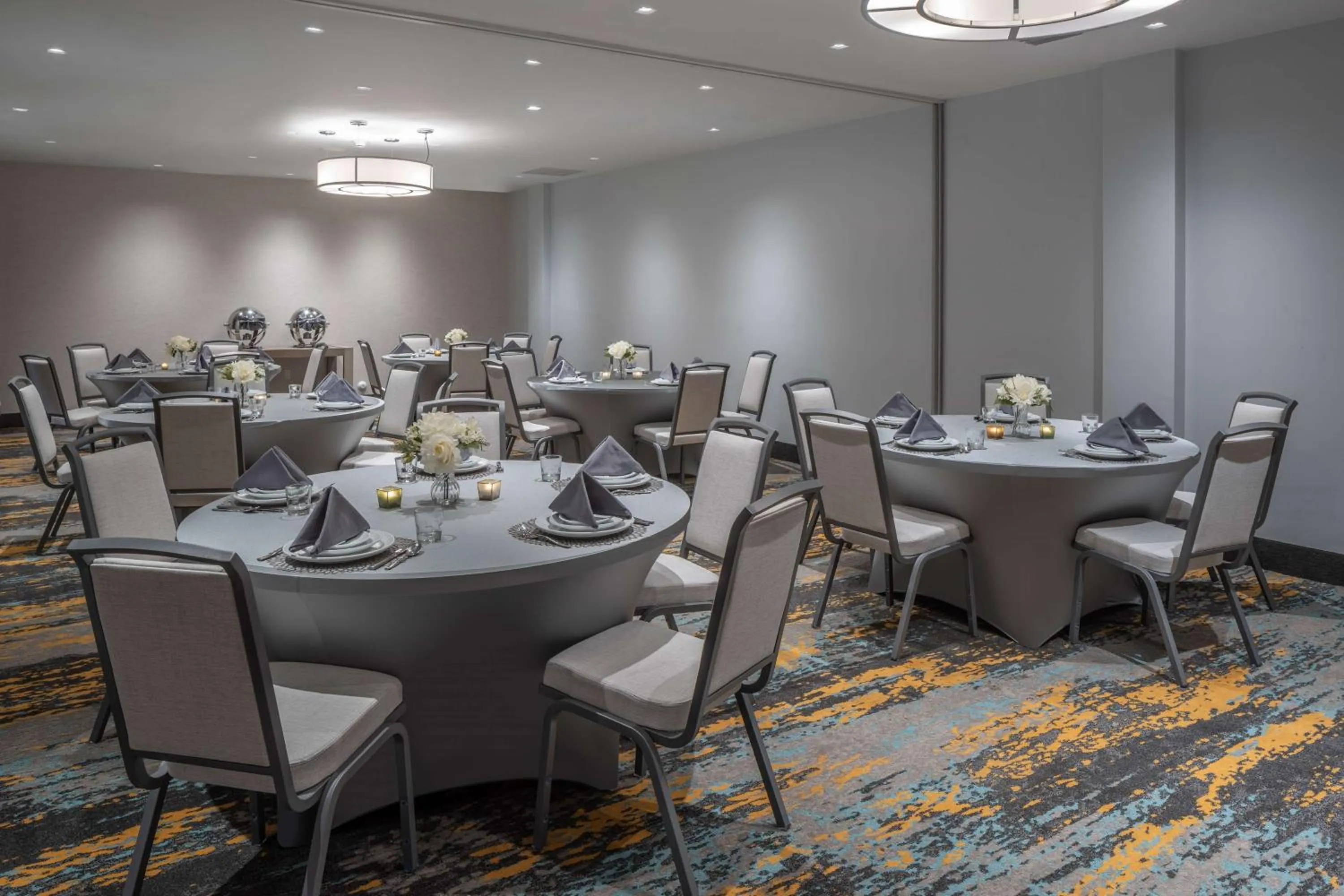Meeting/conference room in DoubleTree by Hilton Miami North I-95