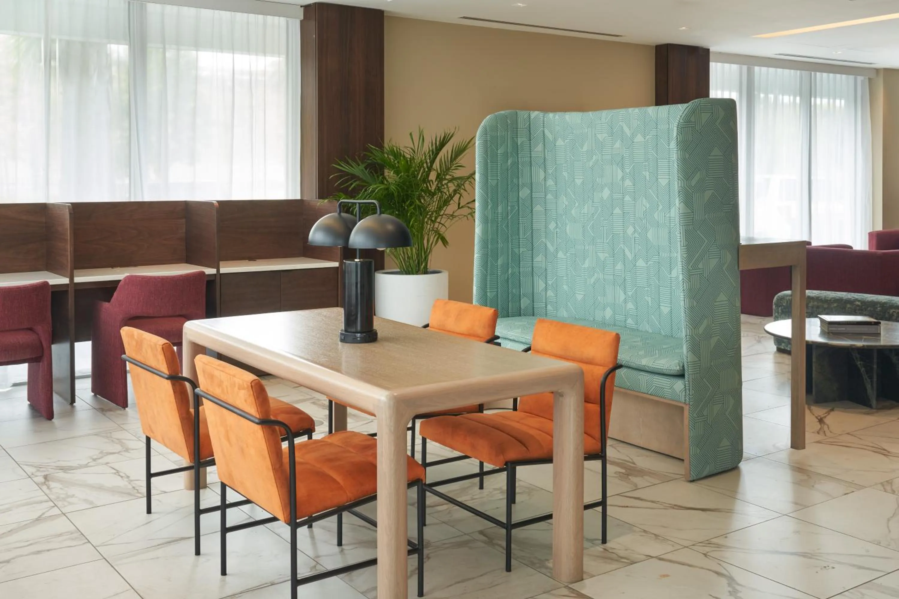 Lobby or reception in DoubleTree by Hilton Miami North I-95