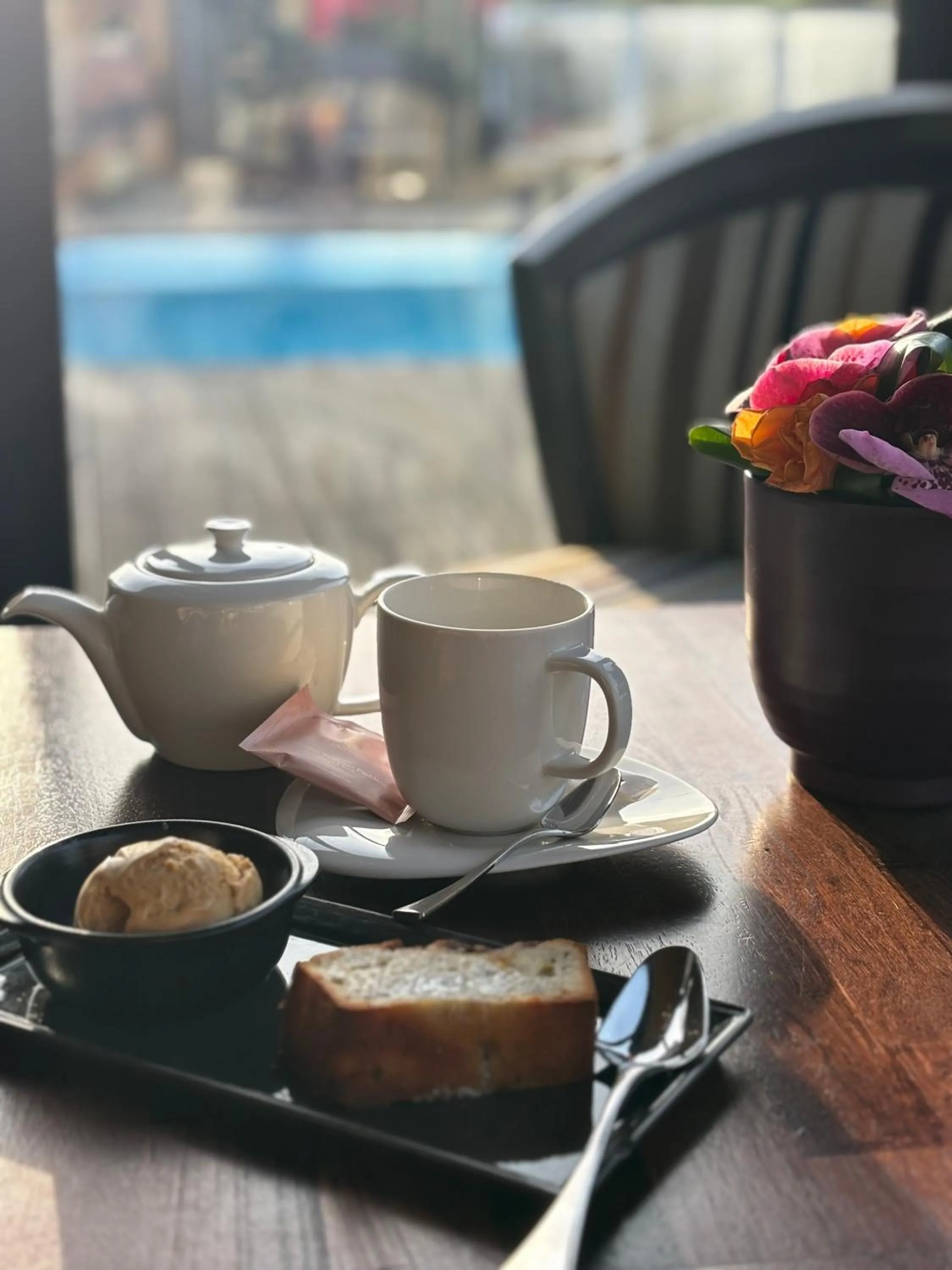 Restaurant/places to eat in Manoir Des Douets Fleuris