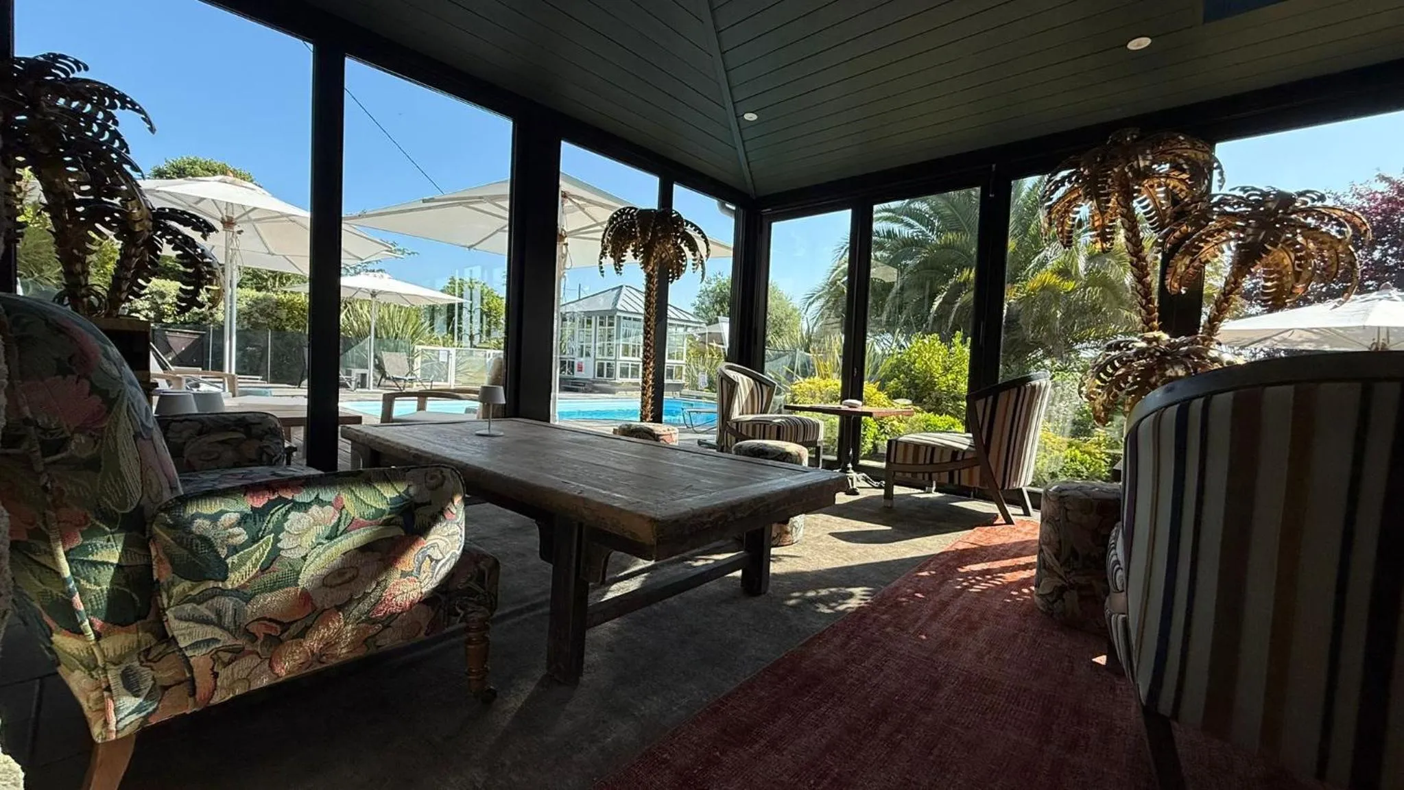 Lounge or bar in Manoir Des Douets Fleuris