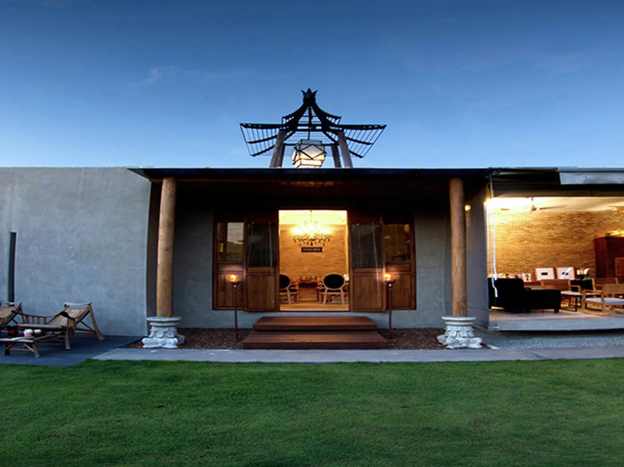 Facade/entrance in Villa Villa Pattaya